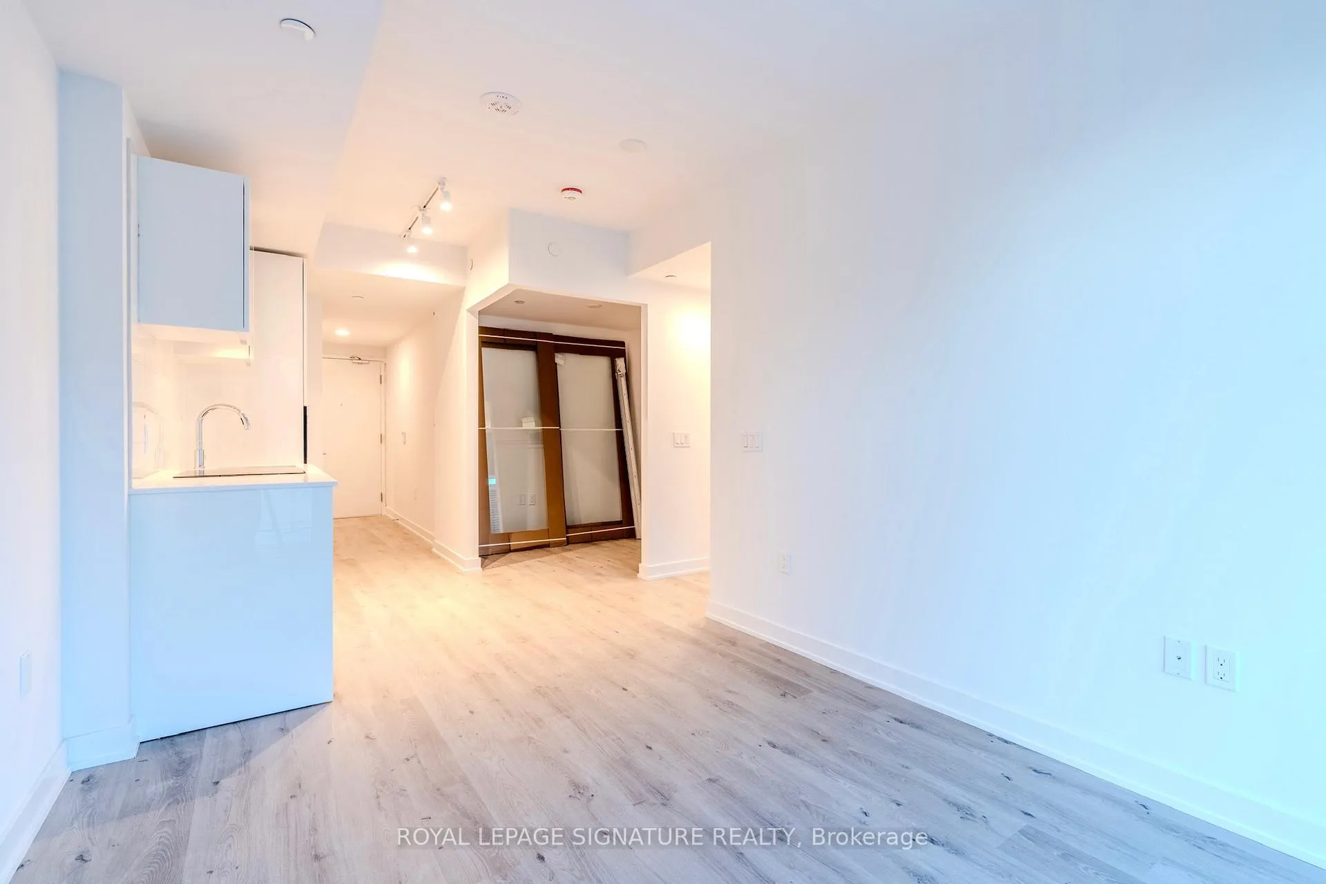 Photo 10 of Unit 1532, 234 Simcoe Street, Toronto, Kensington-Chinatown — HOMEH