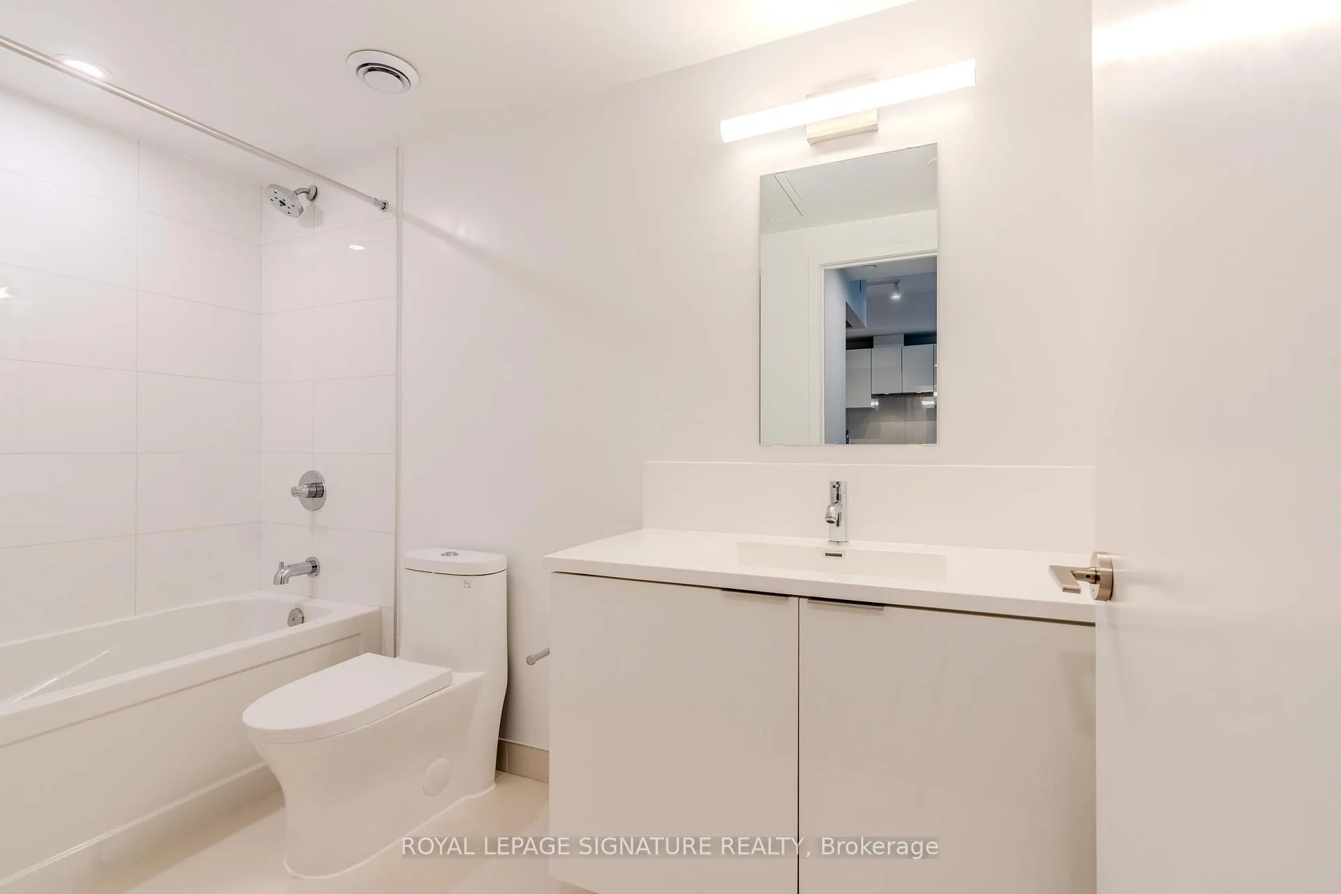 Photo 13 of Unit 1532, 234 Simcoe Street, Toronto, Kensington-Chinatown — HOMEH