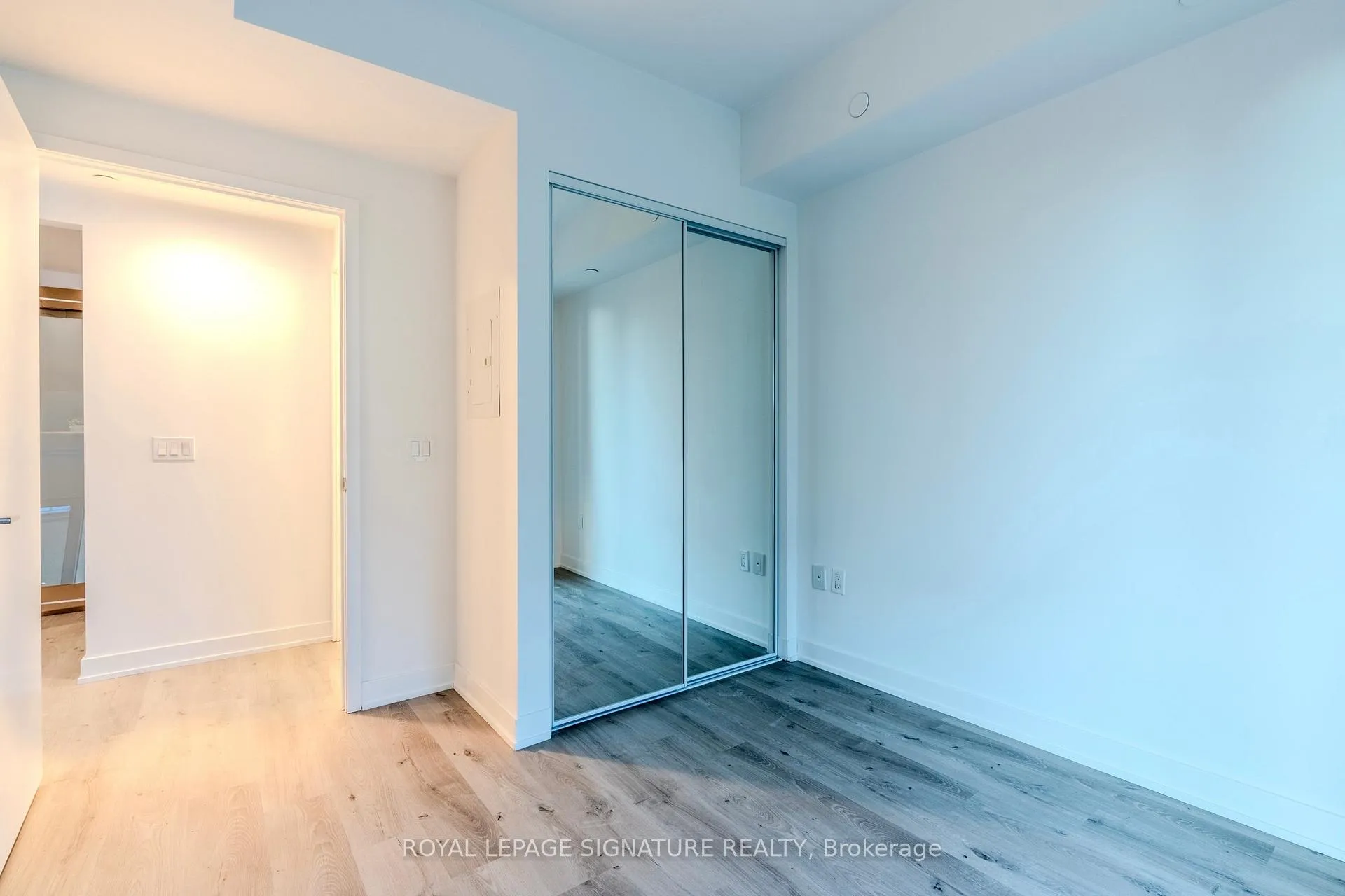 Photo 15 of Unit 1532, 234 Simcoe Street, Toronto, Kensington-Chinatown — HOMEH