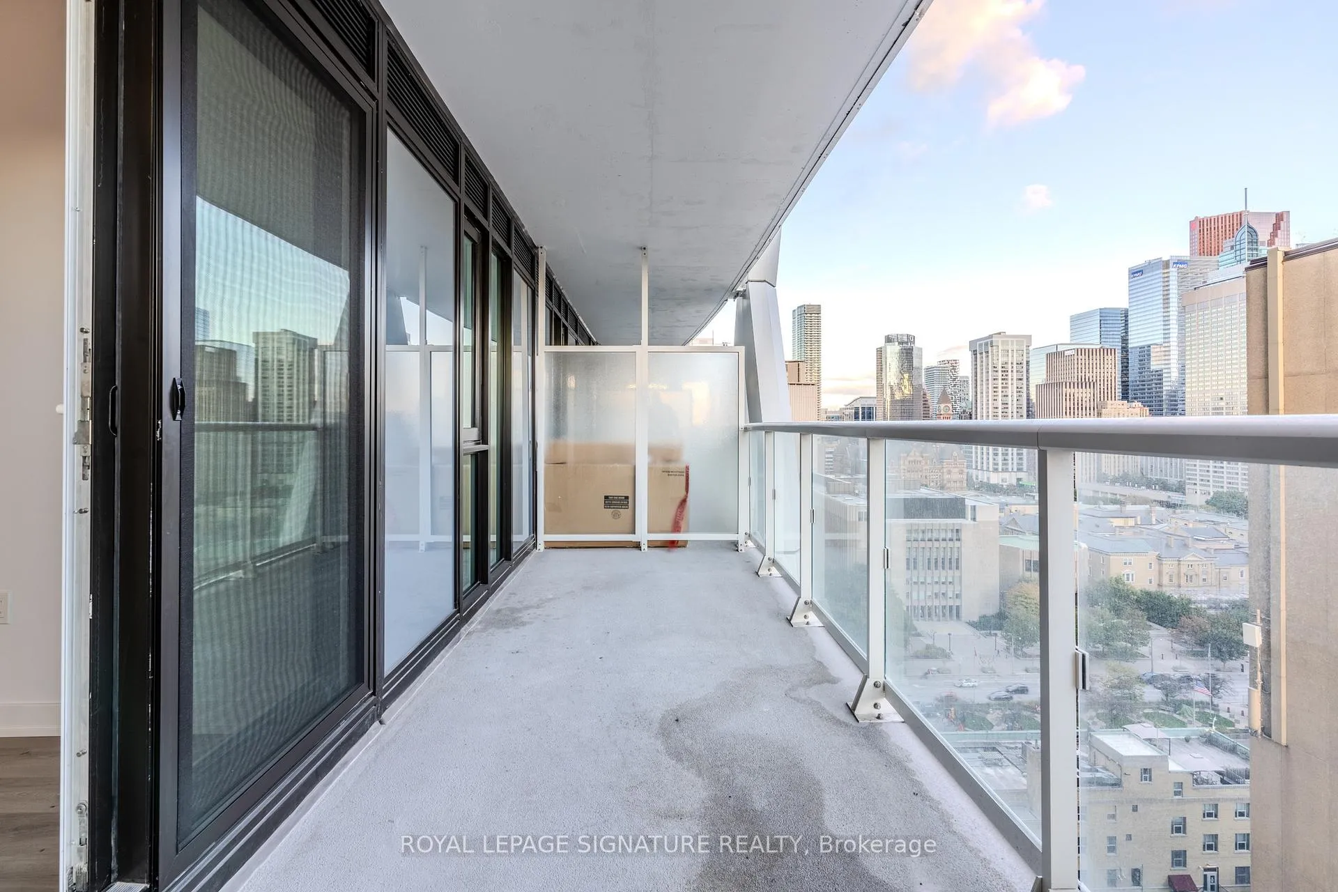 Photo 17 of Unit 1532, 234 Simcoe Street, Toronto, Kensington-Chinatown — HOMEH