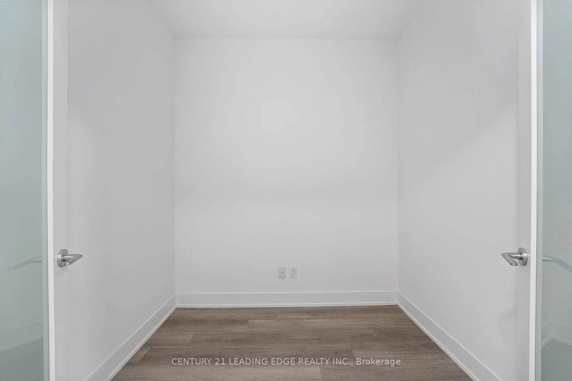 Photo 4 of Unit 1206, 38 Andre De Grasse Street, Markham, Unionville — HOMEH