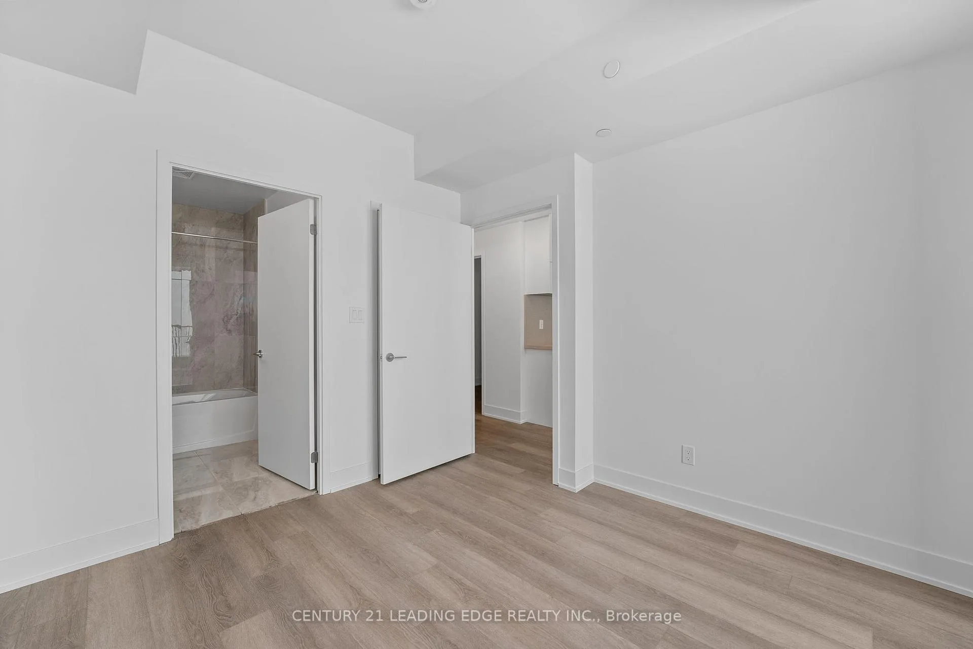 Photo 12 of Unit 1206, 38 Andre De Grasse Street, Markham, Unionville — HOMEH