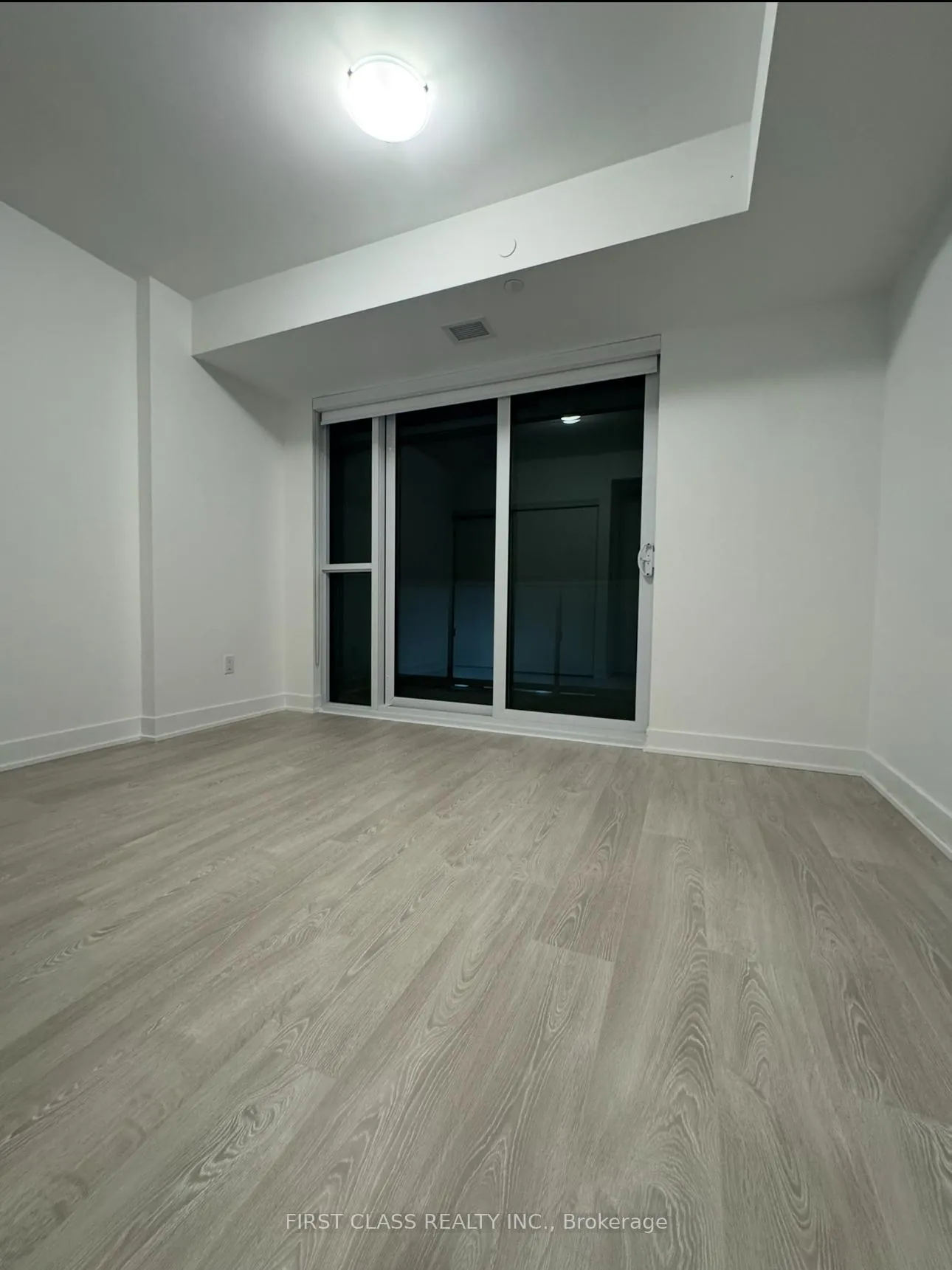 Photo 4 of Unit 603, 2545 Simcoe Street N, Oshawa, Windfields — HOMEH