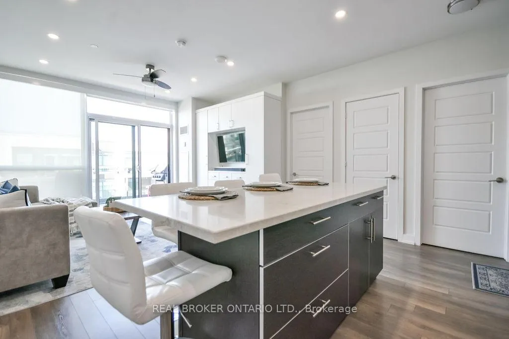 Photo 7 of 333 Sea Ray Avenue, Innisfil, Rural Innisfil — HOMEH