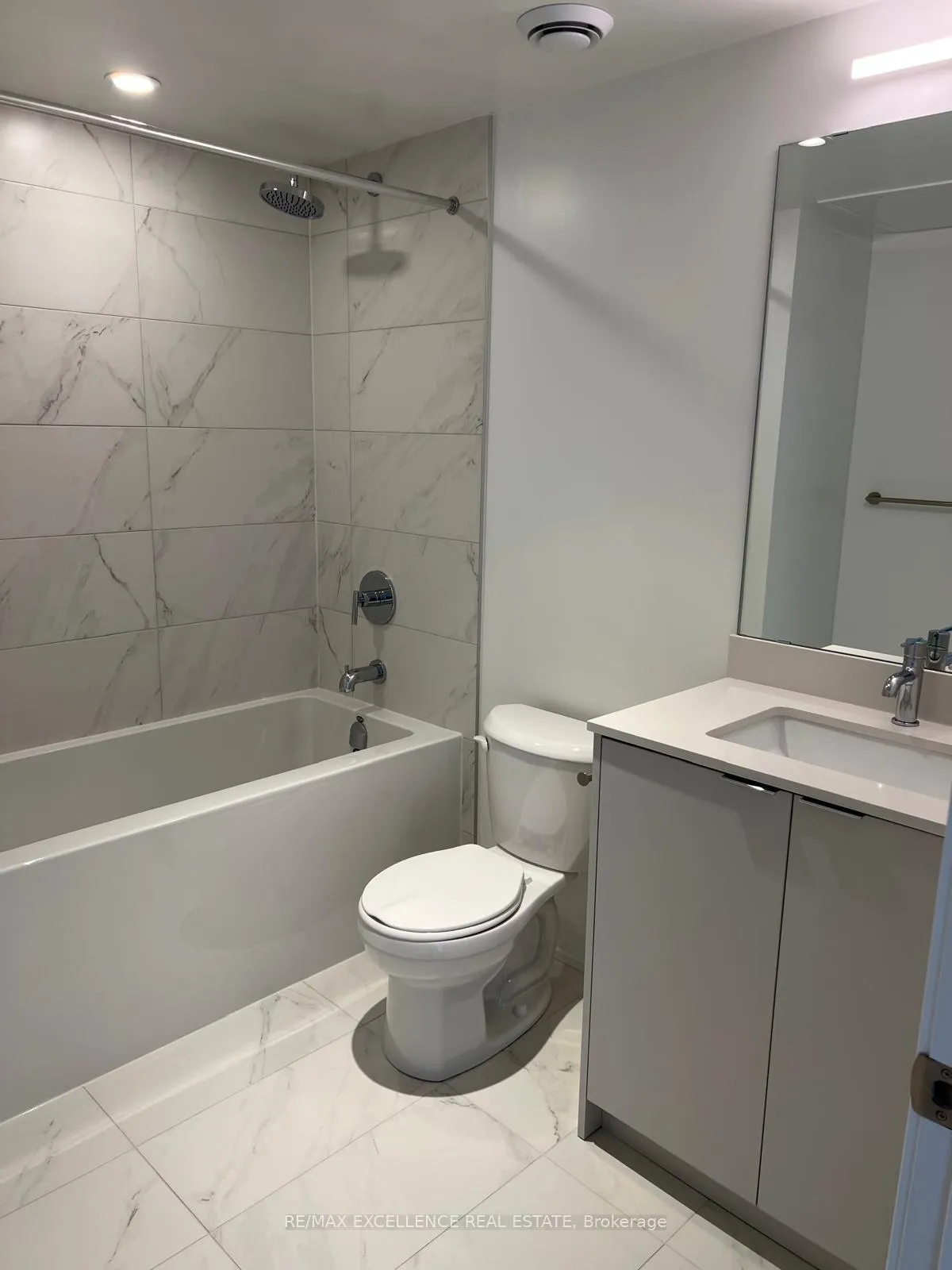 Photo 3 of Unit 608, 6 Chartwell Road, Etobicoke, Stonegate-Queensway — HOMEH