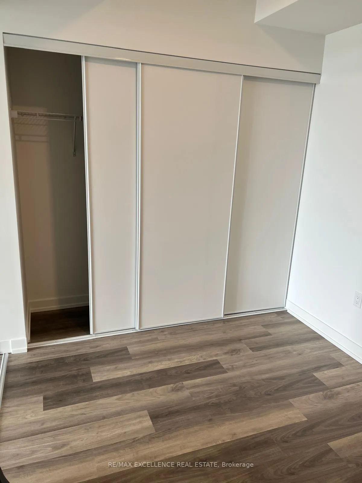 Photo 5 of Unit 608, 6 Chartwell Road, Etobicoke, Stonegate-Queensway — HOMEH