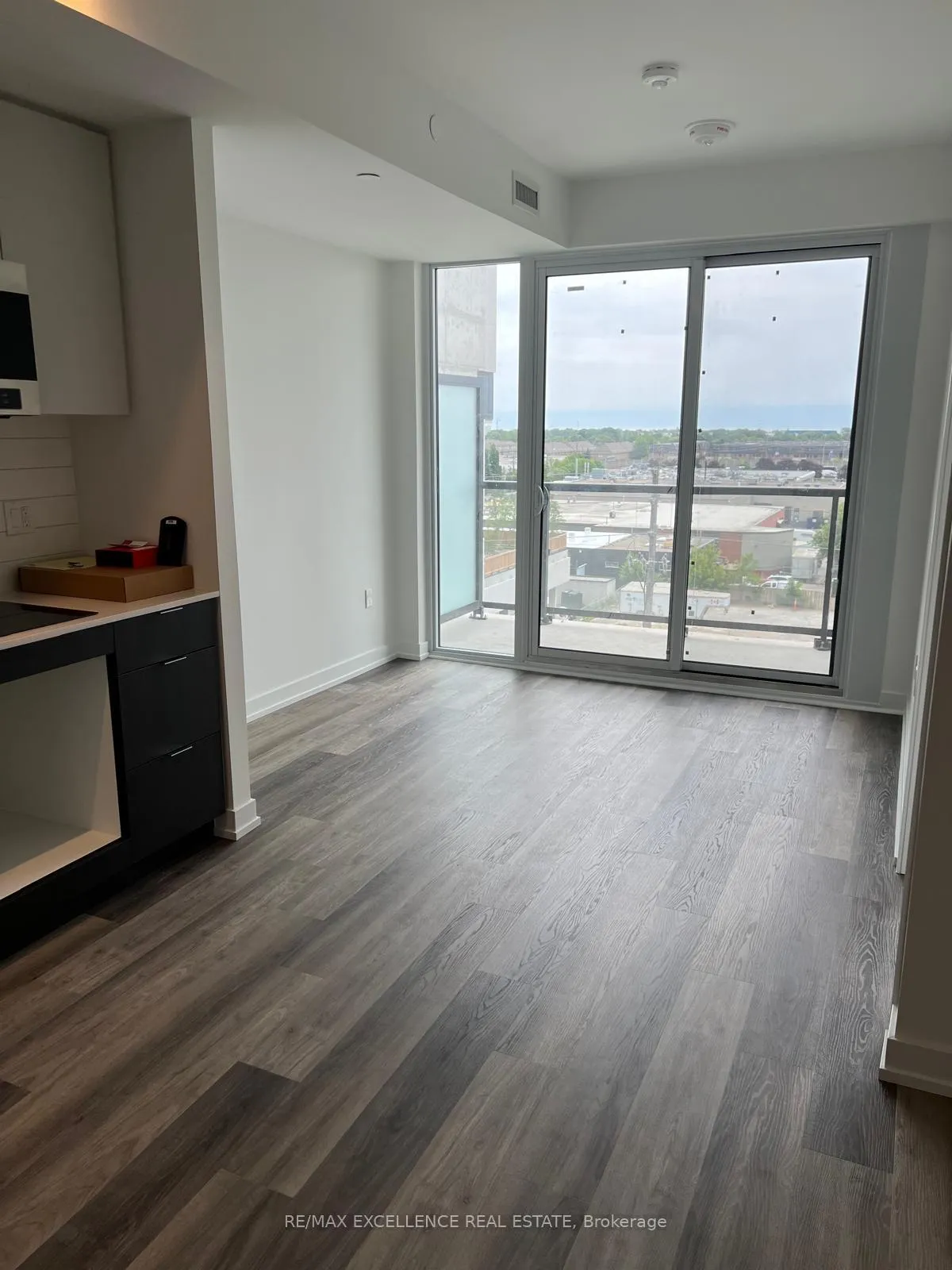 Photo 7 of Unit 608, 6 Chartwell Road, Etobicoke, Stonegate-Queensway — HOMEH