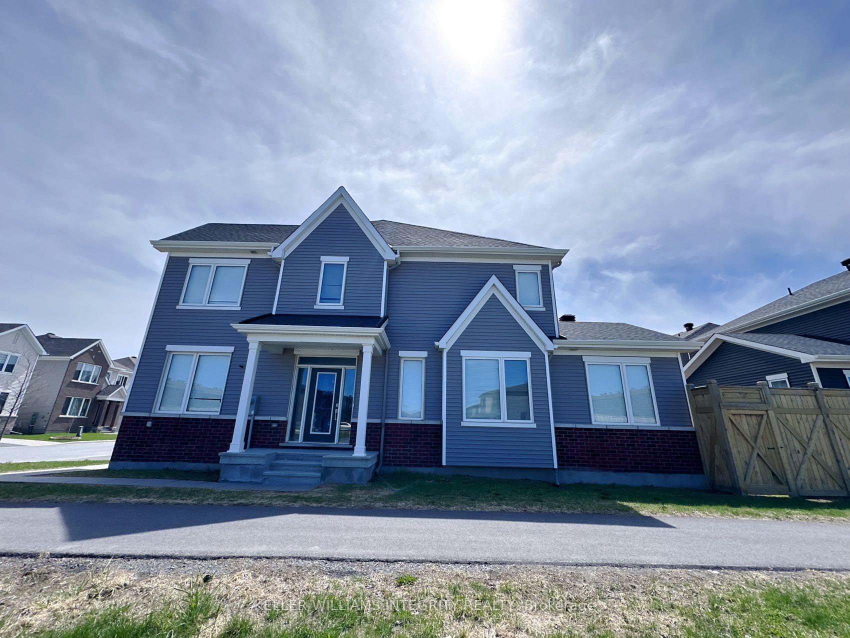 Photo 2 of 200 Douglas Fir Street, Ottawa, Barrhaven - Heritage Park — HOMEH