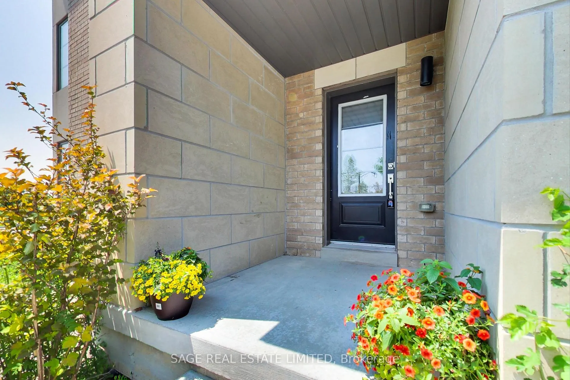 Photo 3 of 39 Pallock Hill Way, Whitby, Pringle Creek — HOMEH