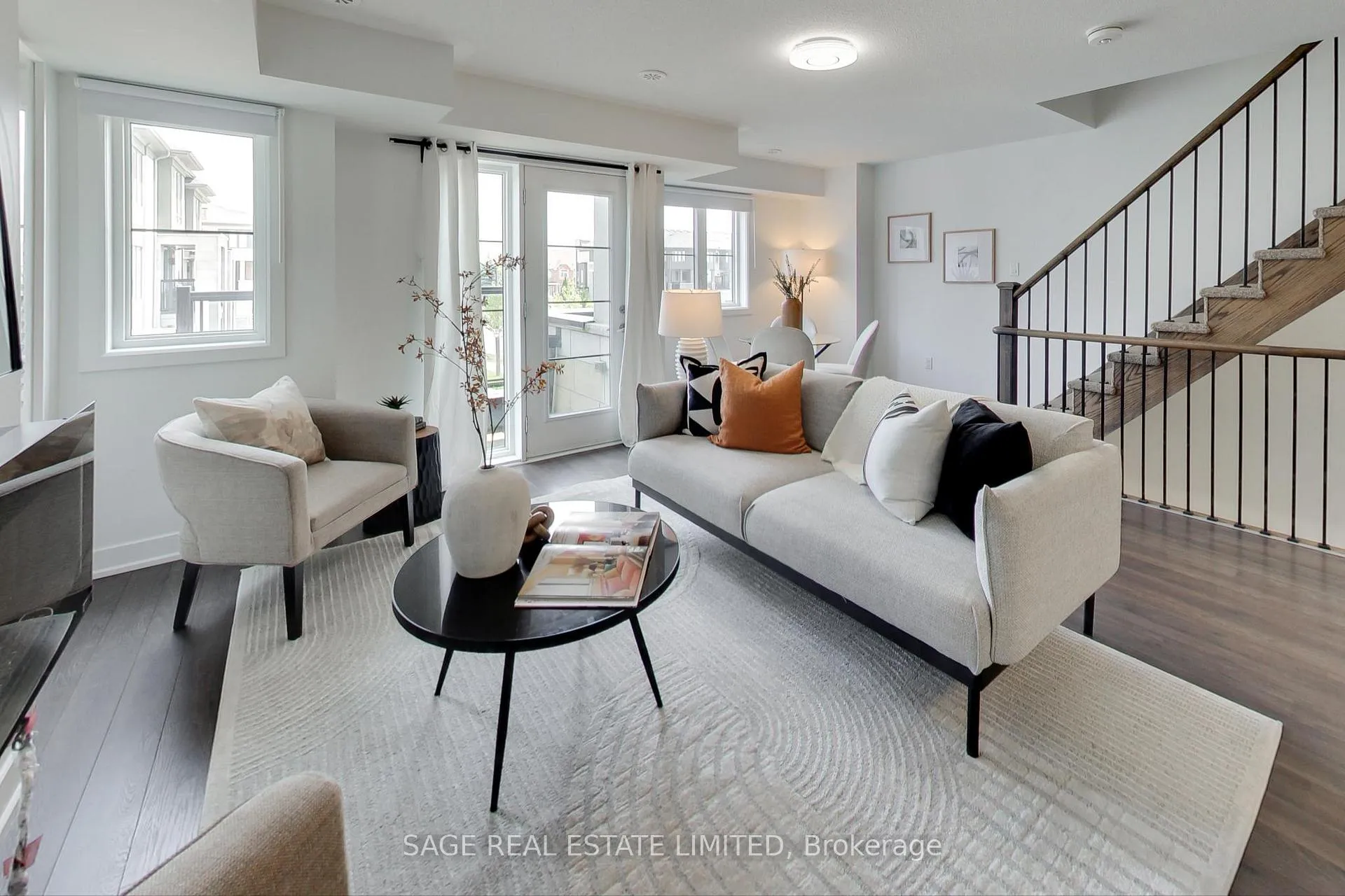 Photo 18 of 39 Pallock Hill Way, Whitby, Pringle Creek — HOMEH