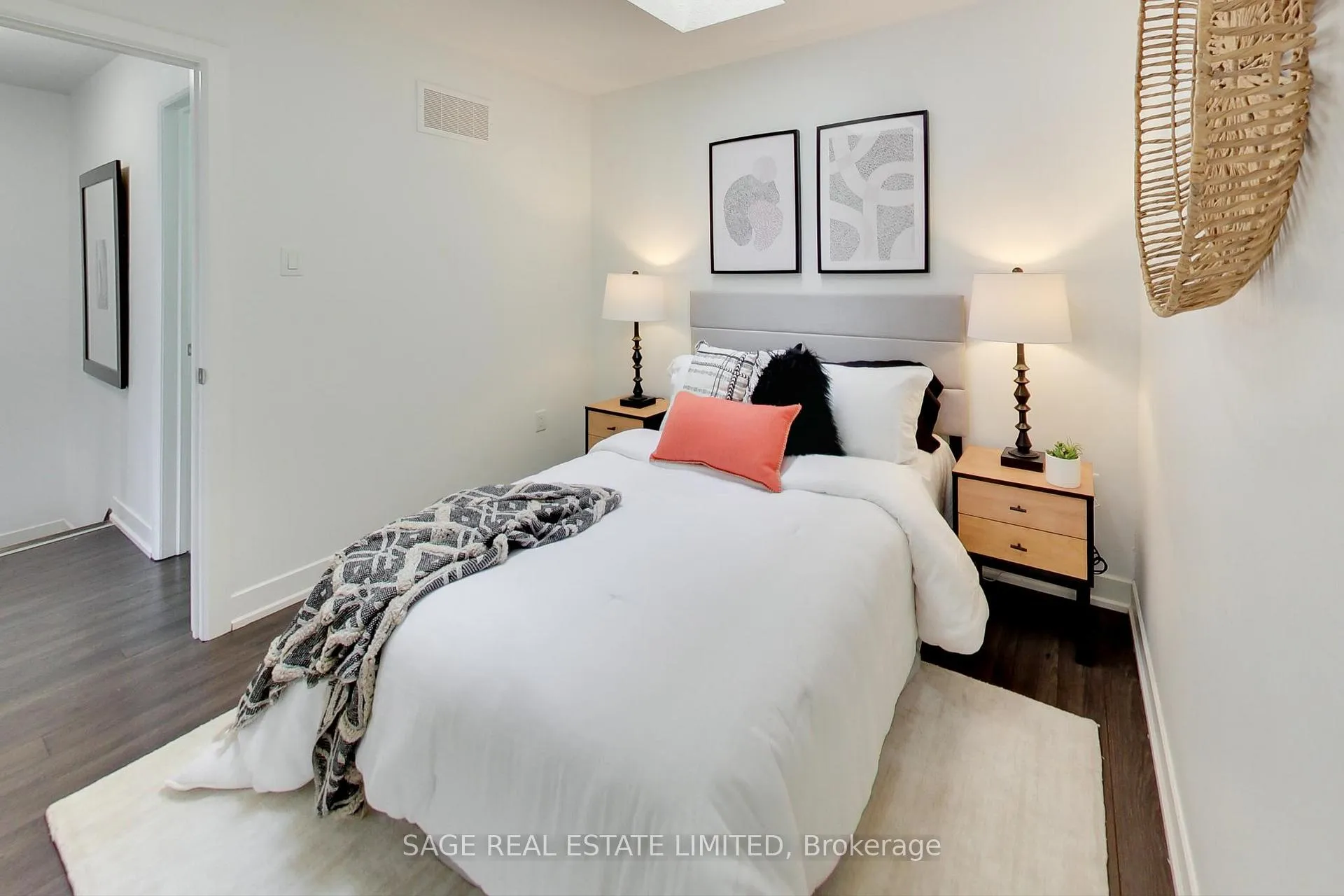 Photo 33 of 39 Pallock Hill Way, Whitby, Pringle Creek — HOMEH
