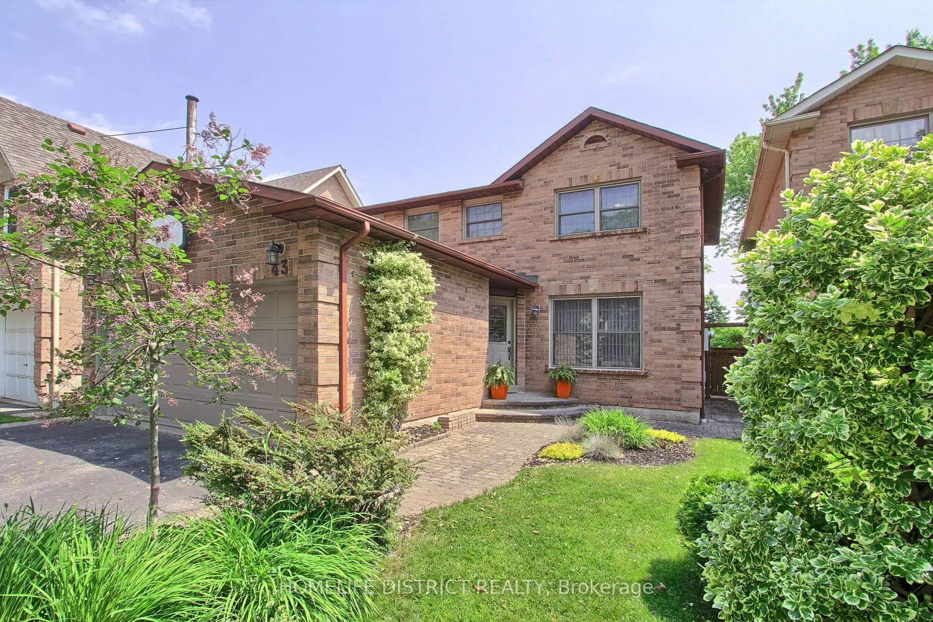 Photo 1 of 43 Daniels Crescent, Ajax, Central West — HOMEH