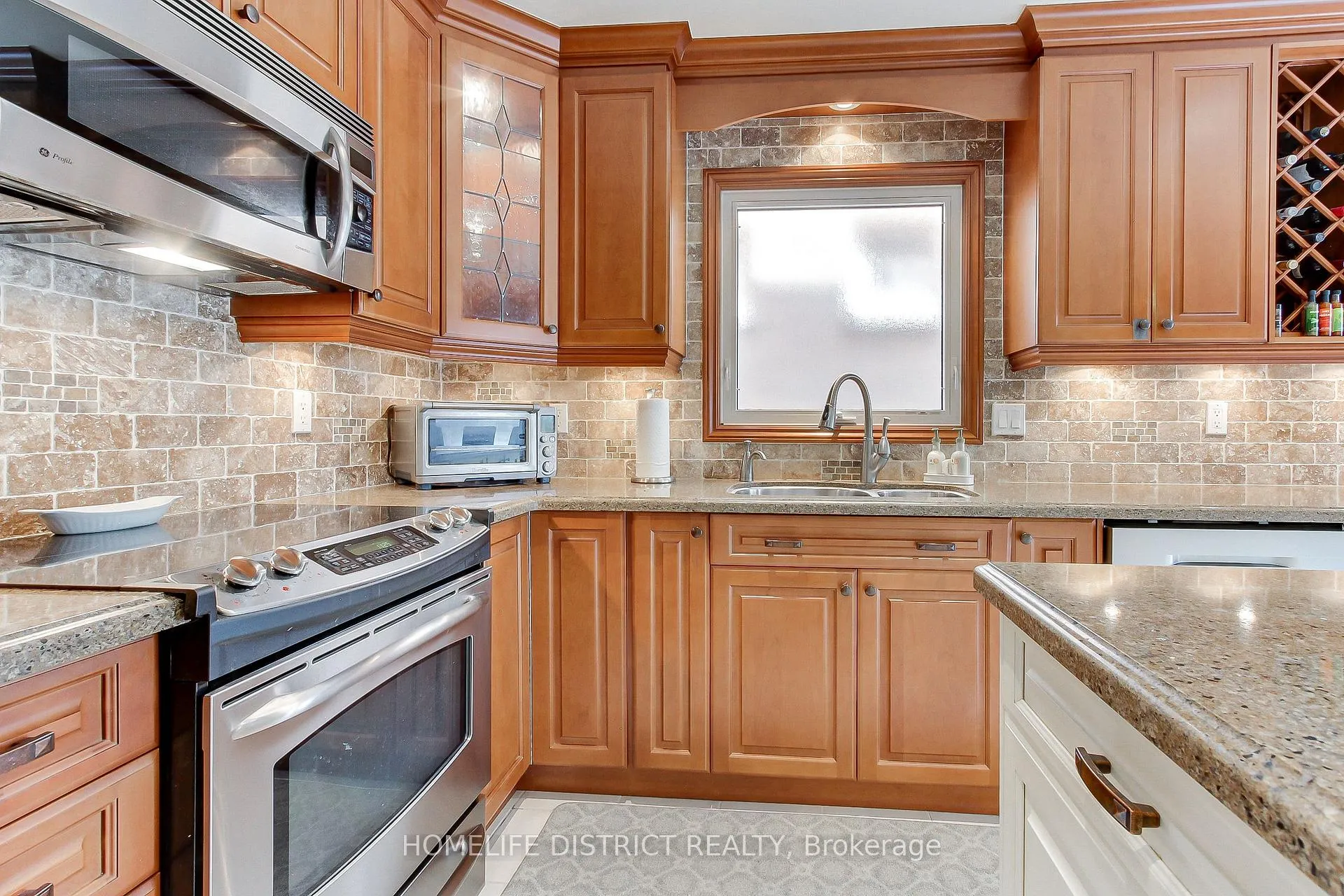 Photo 18 of 43 Daniels Crescent, Ajax, Central West — HOMEH