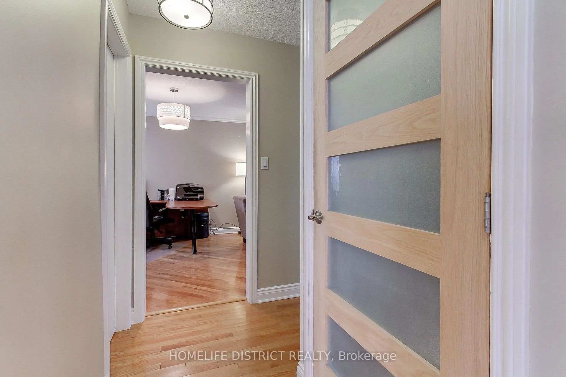 Photo 24 of 43 Daniels Crescent, Ajax, Central West — HOMEH