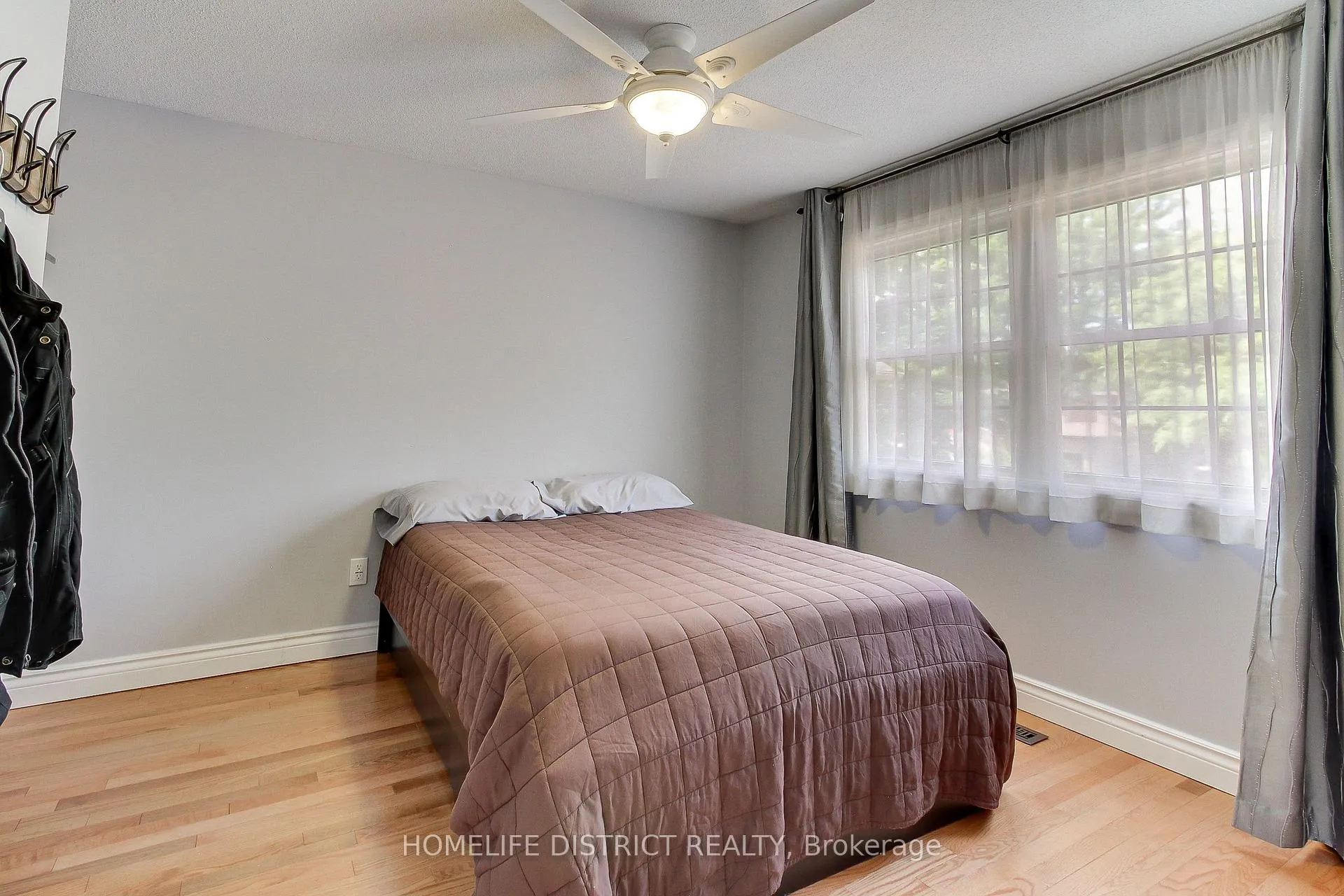 Photo 33 of 43 Daniels Crescent, Ajax, Central West — HOMEH