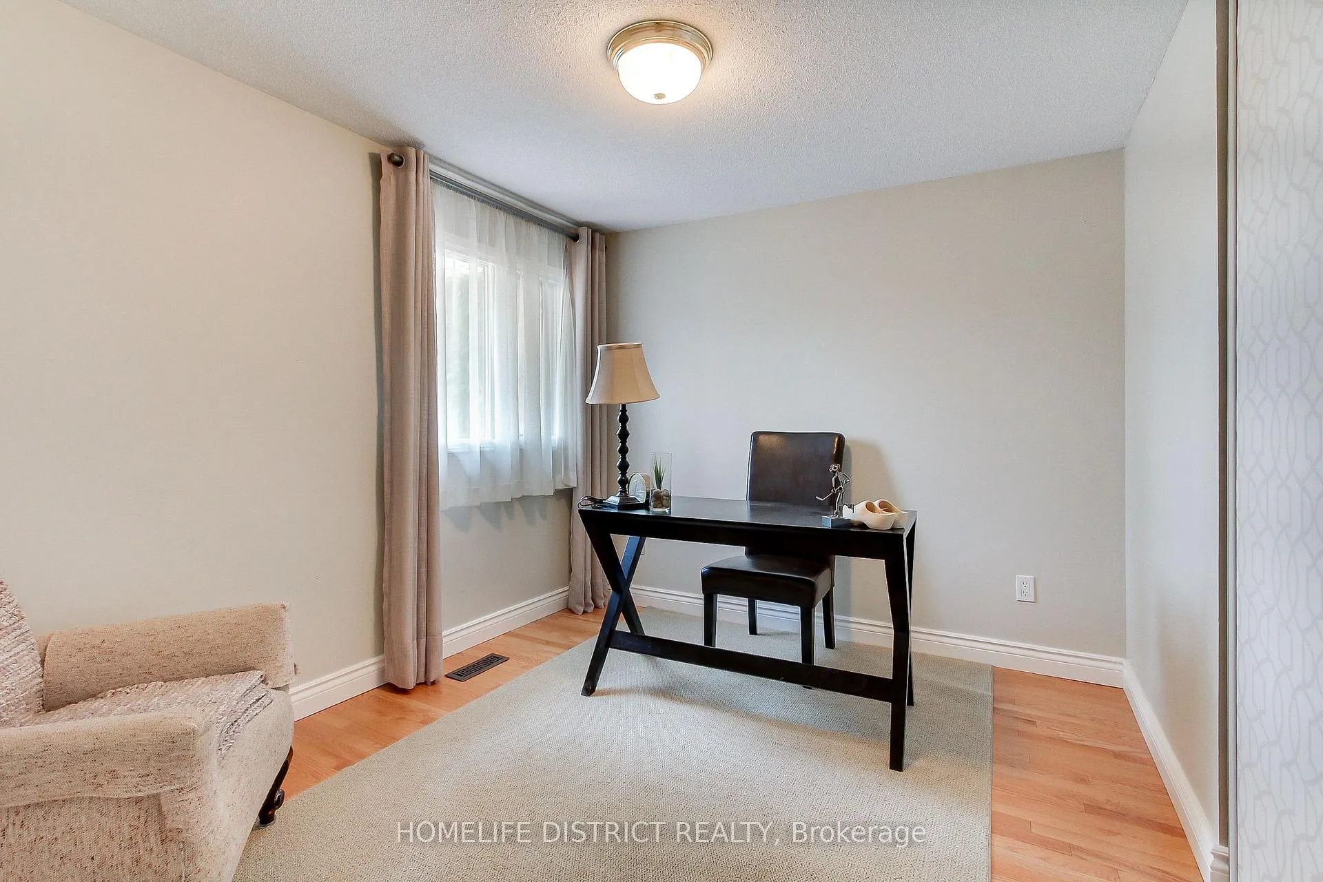 Photo 35 of 43 Daniels Crescent, Ajax, Central West — HOMEH
