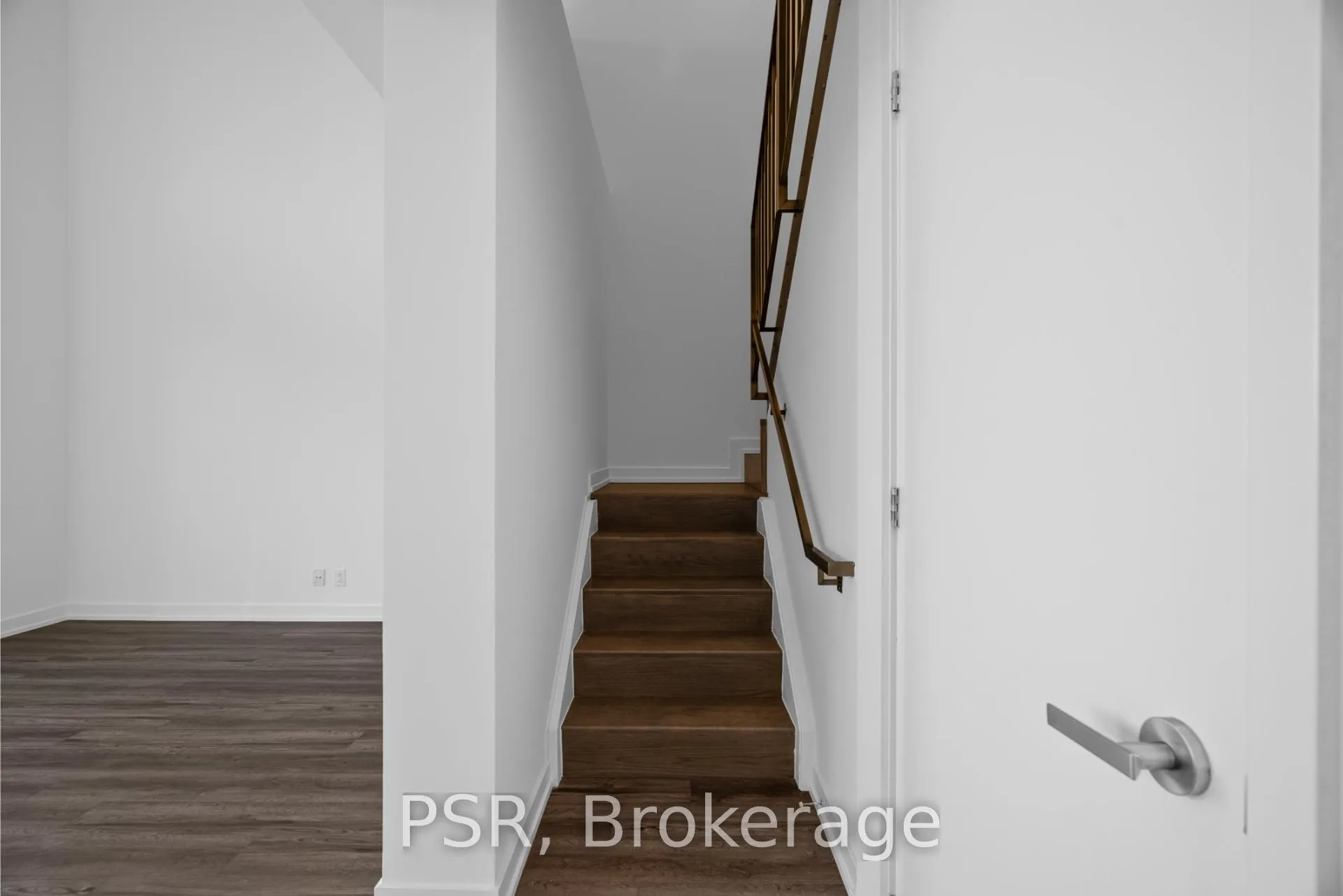 Photo 12 of Unit 318, 11 Ordnance Street, Toronto, Niagara — HOMEH