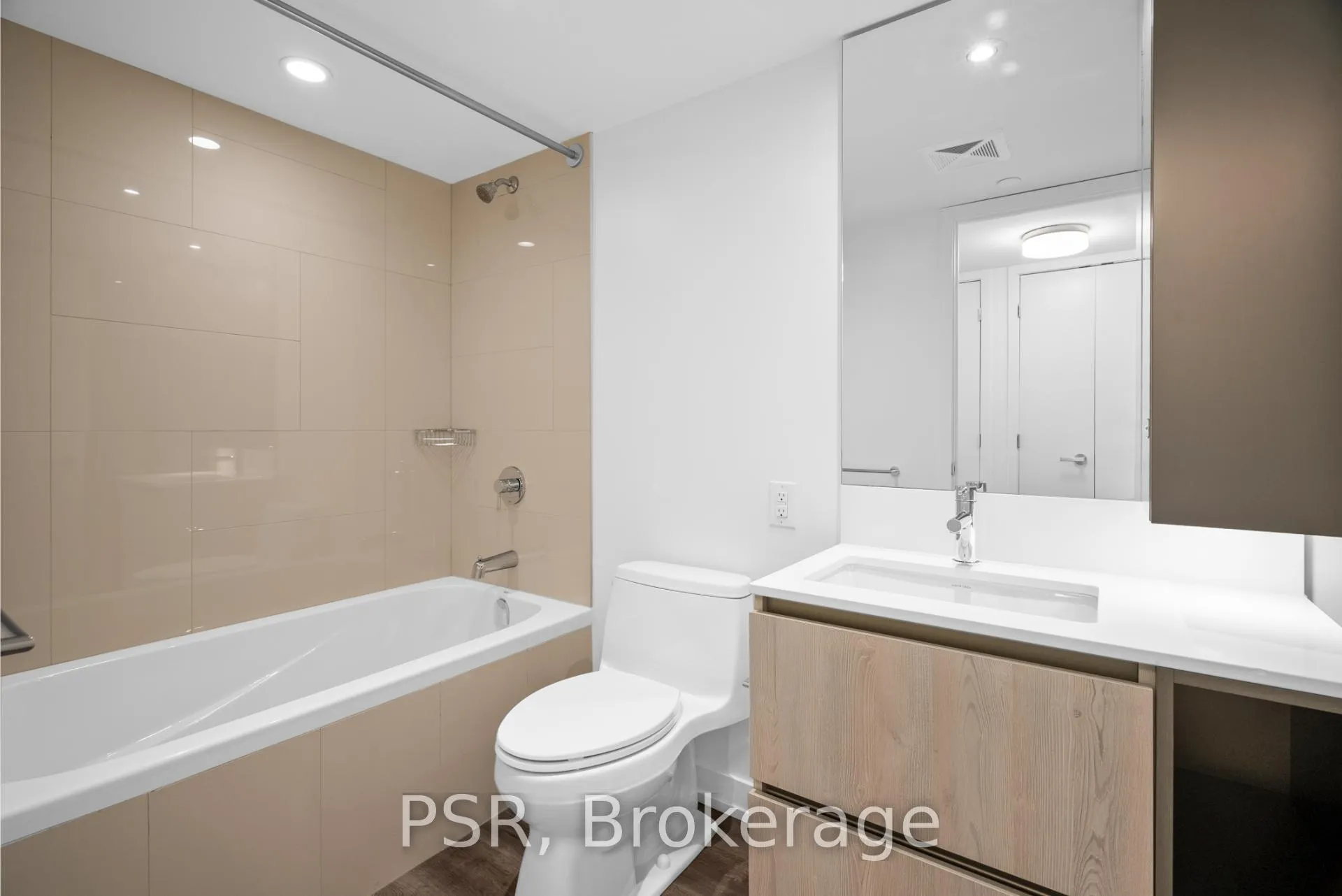 Photo 17 of Unit 318, 11 Ordnance Street, Toronto, Niagara — HOMEH