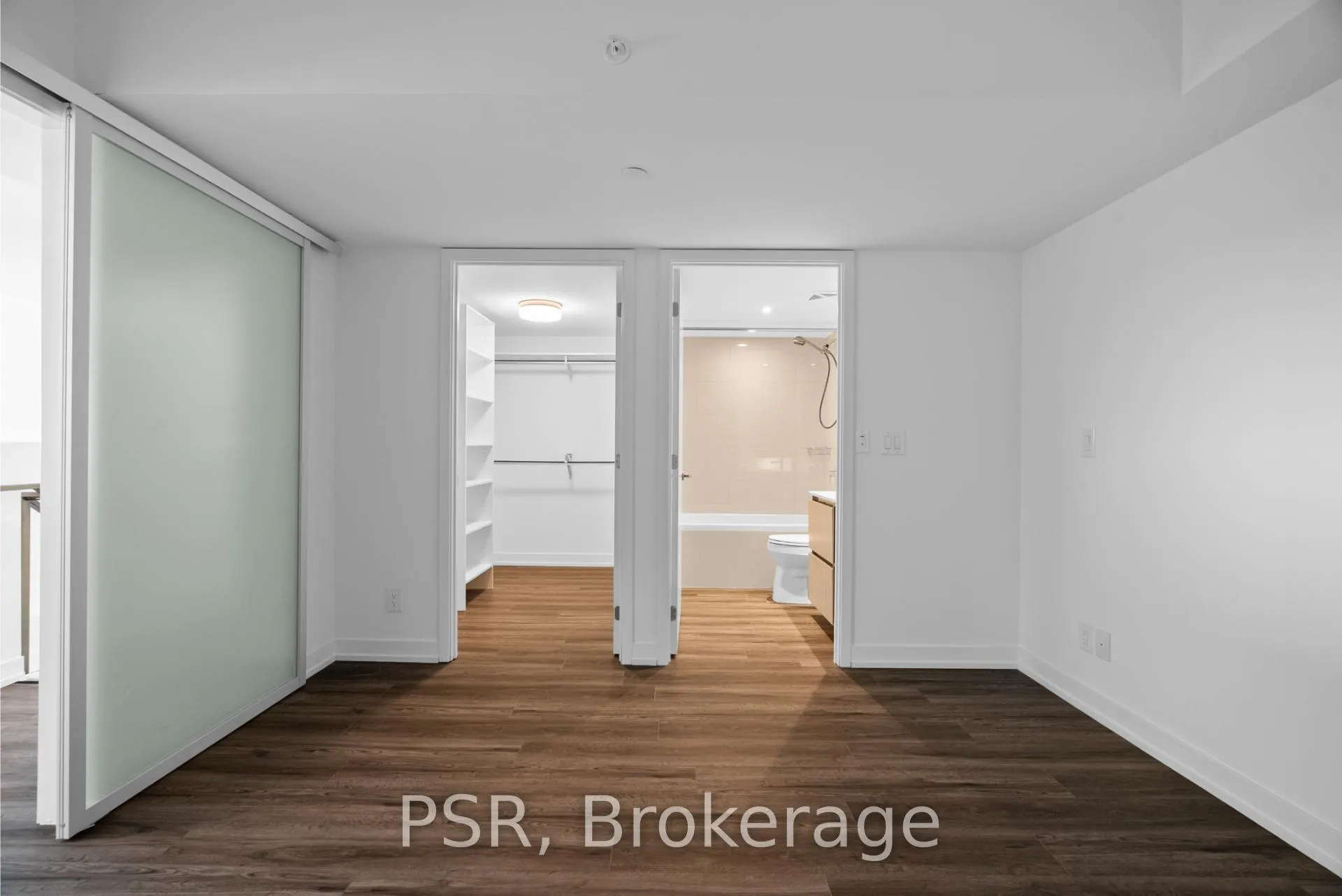 Photo 22 of Unit 318, 11 Ordnance Street, Toronto, Niagara — HOMEH