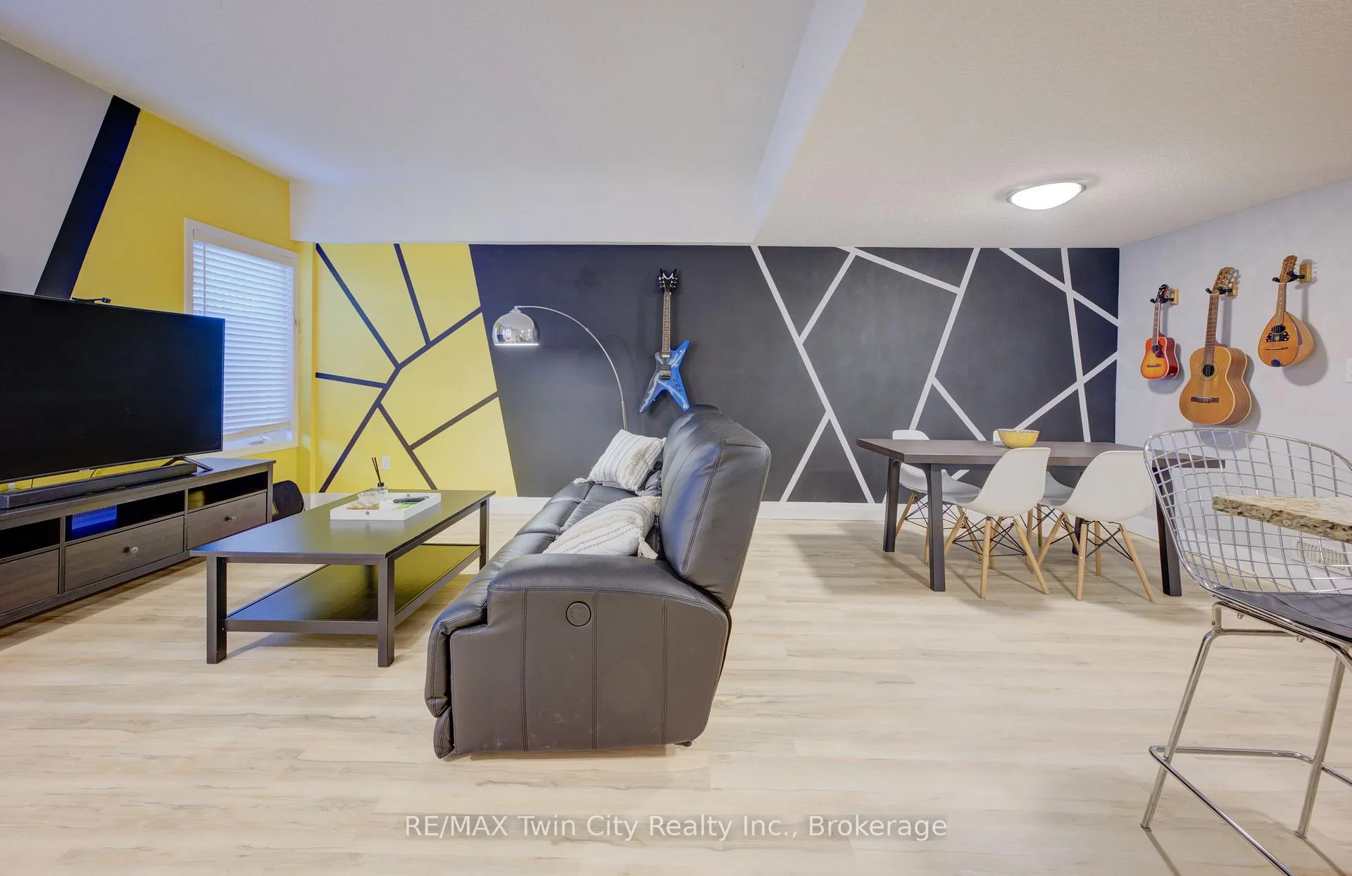 Photo 10 of Unit G, 1694 Fischer Hallman Road, Waterloo — HOMEH