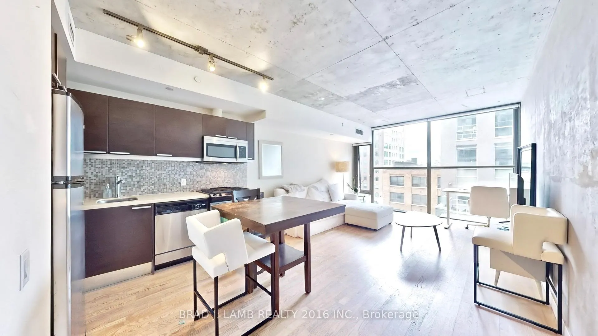 Photo 5 of Unit 804, 25 Oxley Street, Toronto, Waterfront Communities — HOMEH
