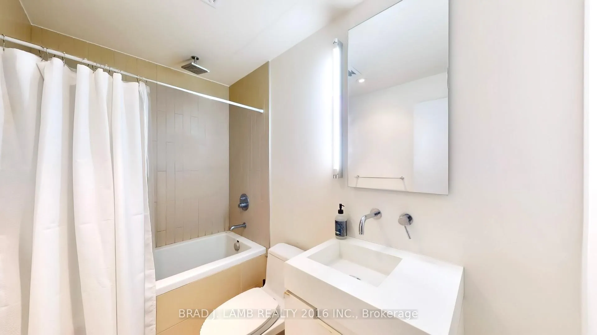 Photo 8 of Unit 804, 25 Oxley Street, Toronto, Waterfront Communities — HOMEH