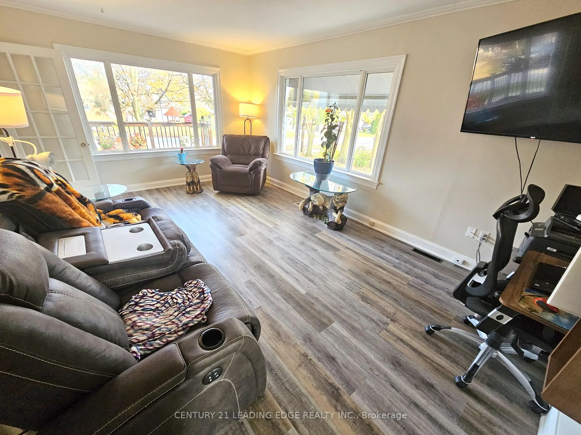 Photo 5 of 44 Albert Street N, Brock, Sunderland — HOMEH