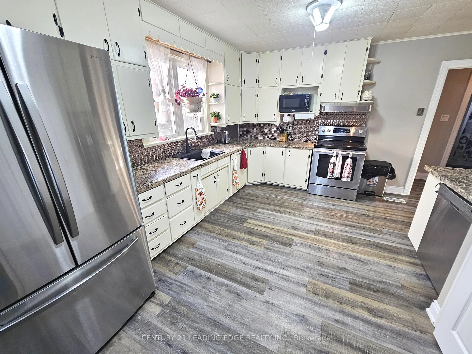 Photo 6 of 44 Albert Street N, Brock, Sunderland — HOMEH