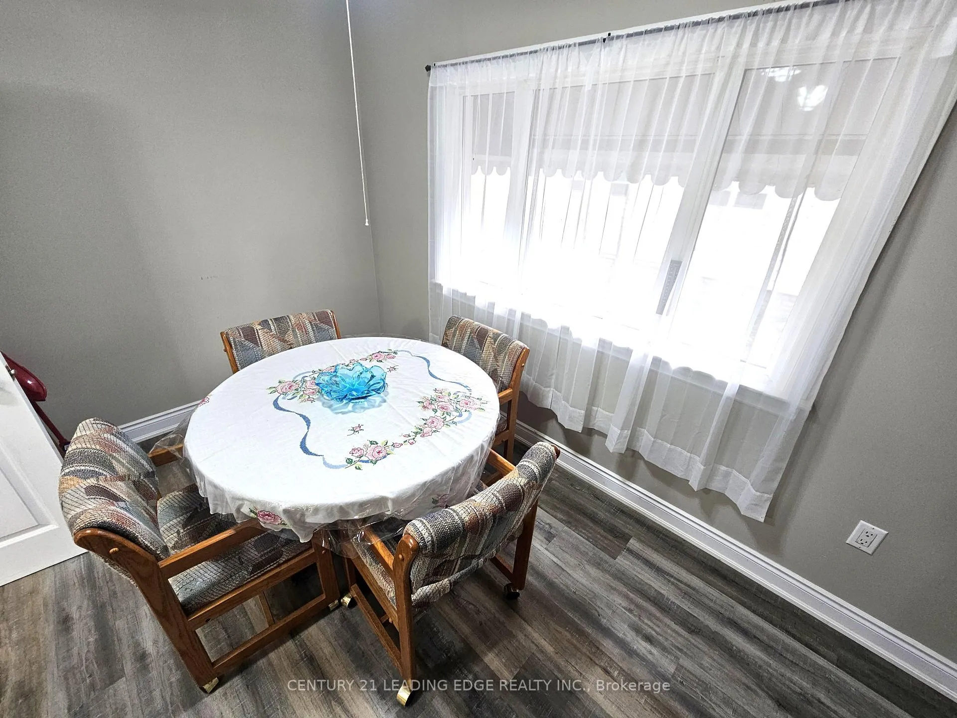 Photo 8 of 44 Albert Street N, Brock, Sunderland — HOMEH