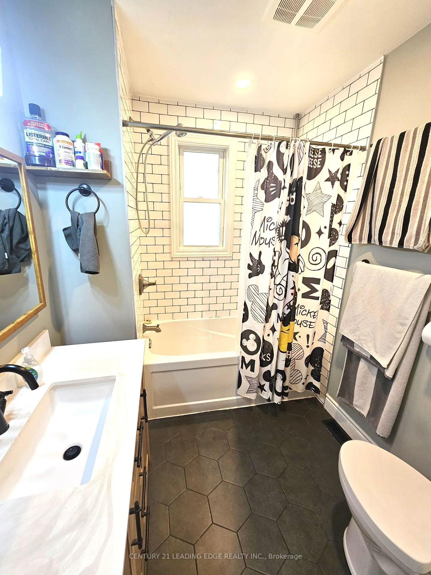 Photo 10 of 44 Albert Street N, Brock, Sunderland — HOMEH