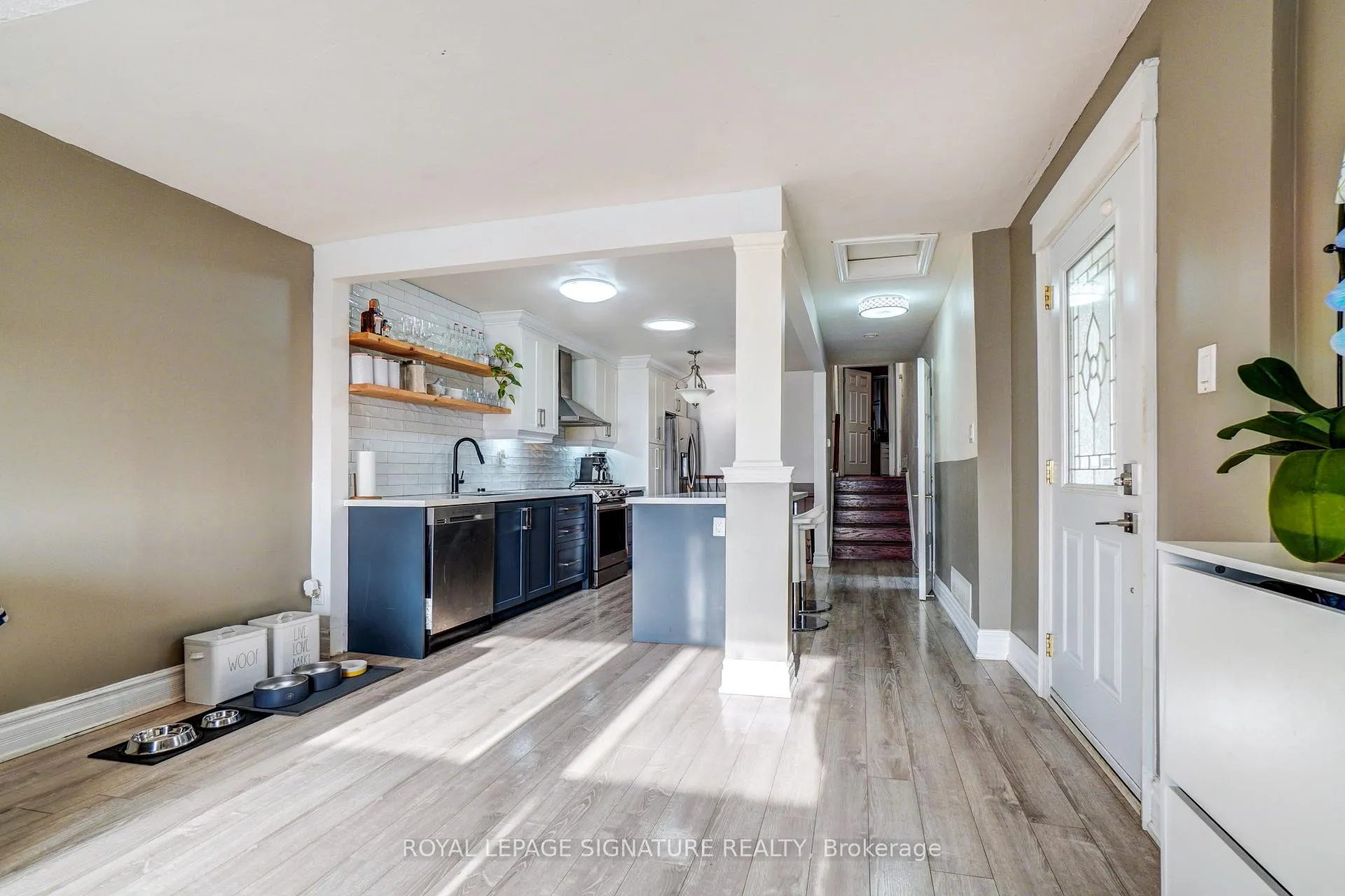 Photo 3 of 124 Ormond Drive, Oshawa, Samac — HOMEH