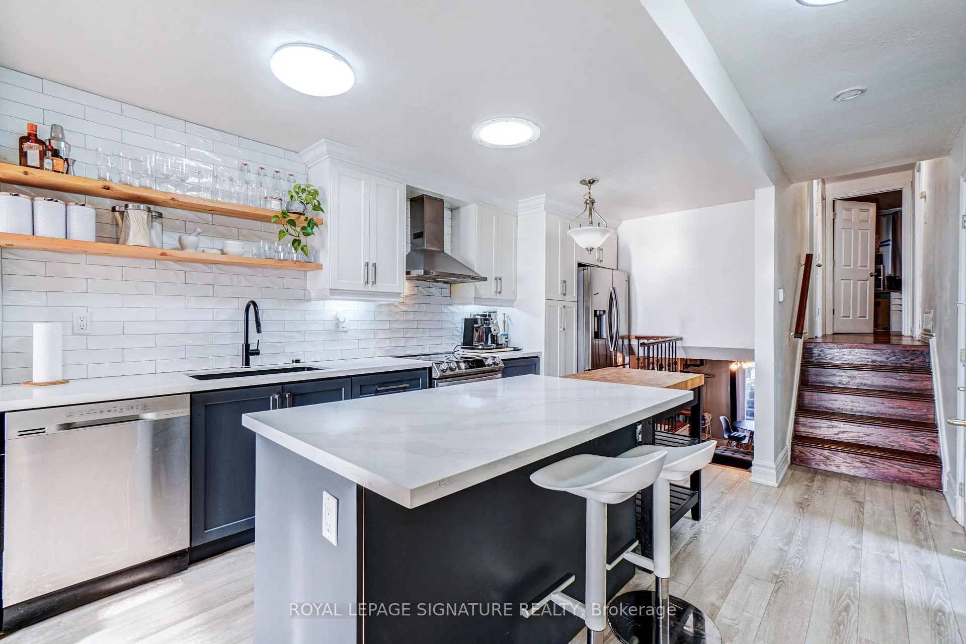 Photo 11 of 124 Ormond Drive, Oshawa, Samac — HOMEH