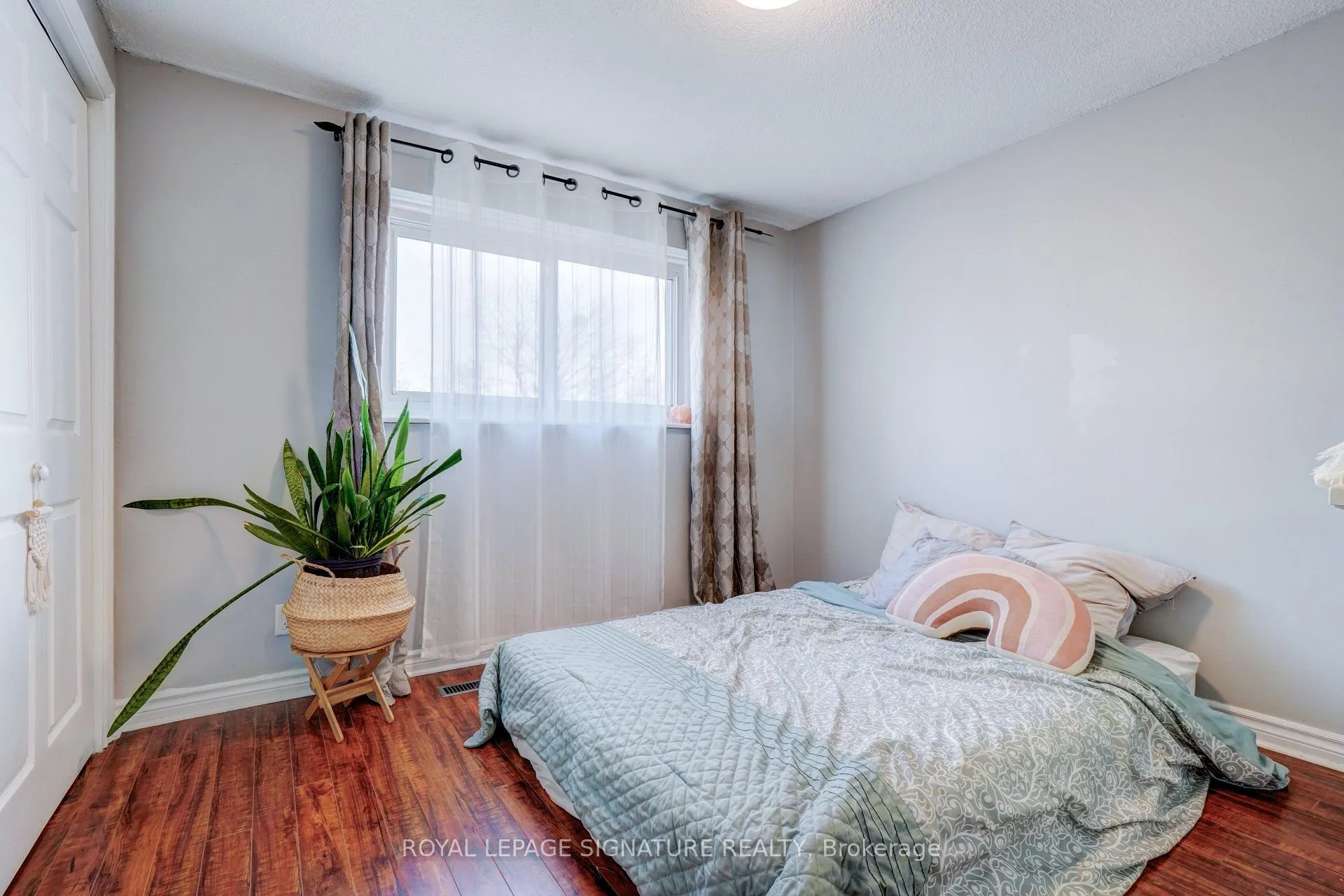 Photo 16 of 124 Ormond Drive, Oshawa, Samac — HOMEH