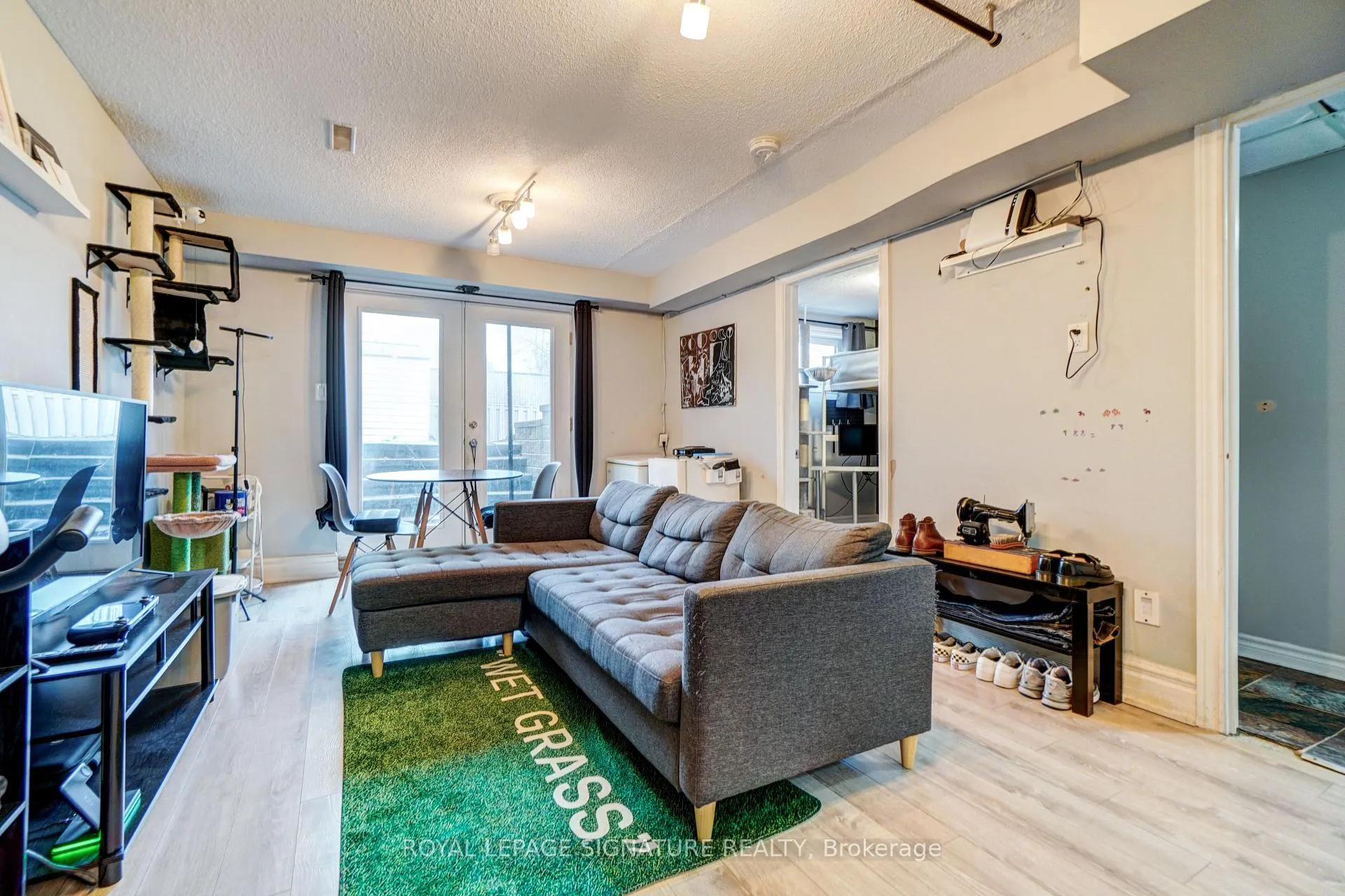 Photo 23 of 124 Ormond Drive, Oshawa, Samac — HOMEH
