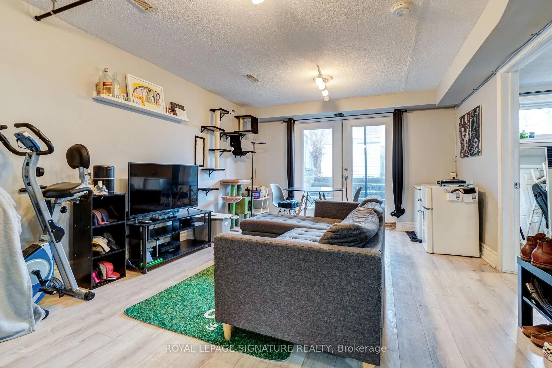 Photo 24 of 124 Ormond Drive, Oshawa, Samac — HOMEH