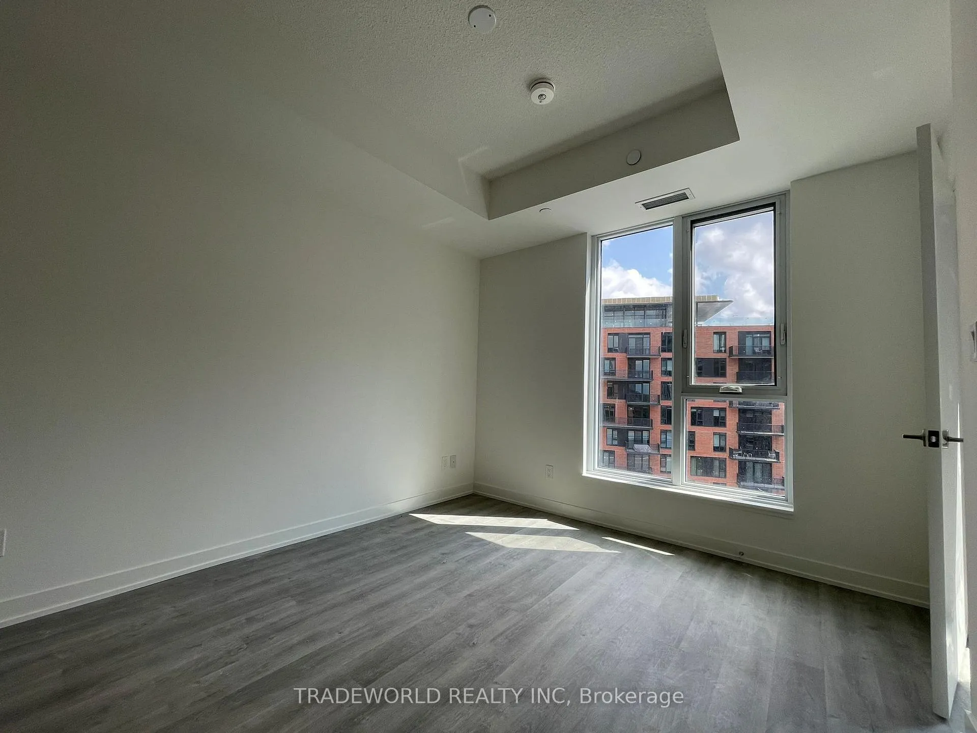 Photo 6 of Unit 708, 38 Simcoe Promenade, Markham, Unionville — HOMEH