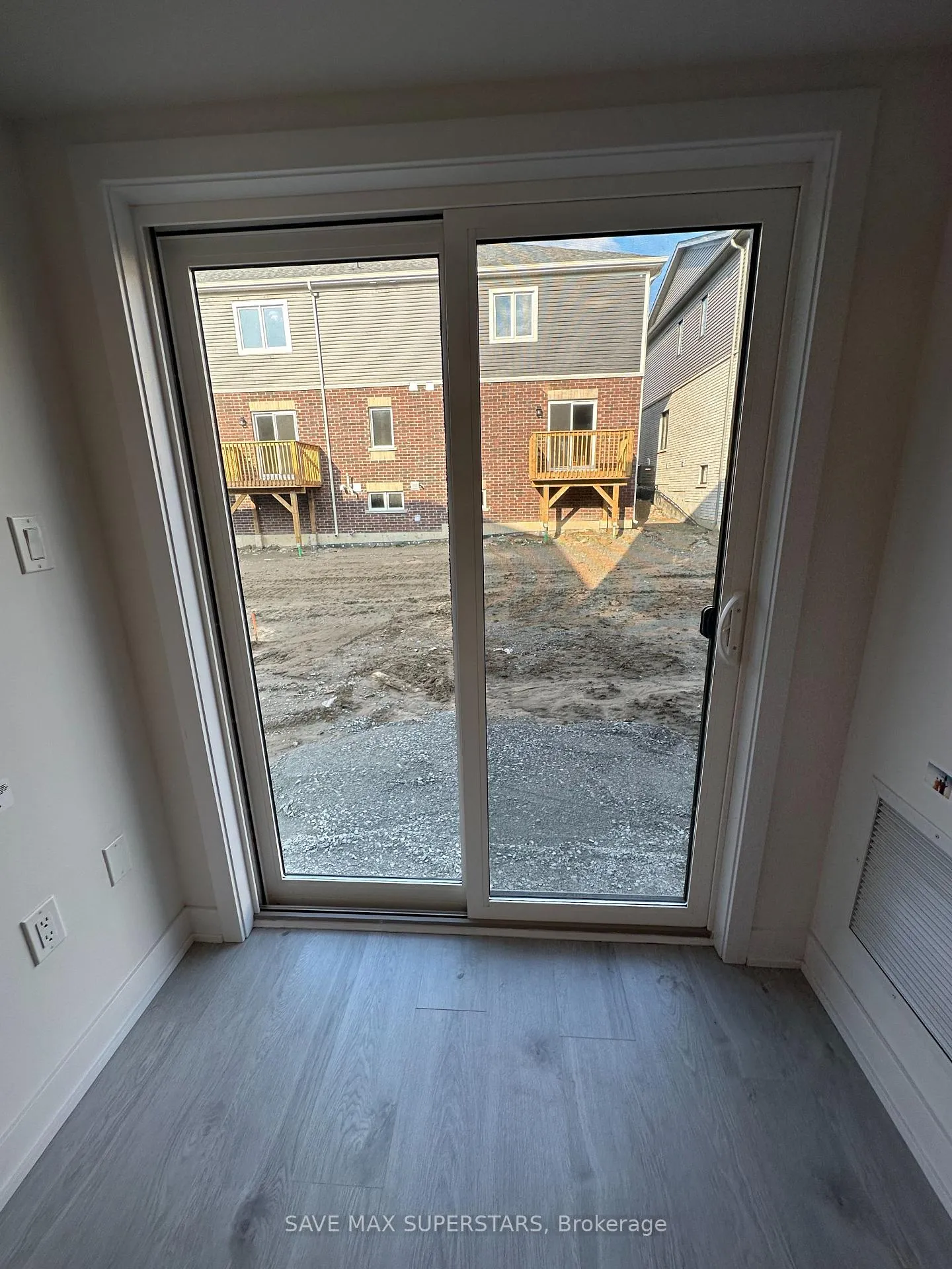 Photo 10 of Unit 1, 14 Wagon Lane, Barrie, Rural Barrie Southeast — HOMEH