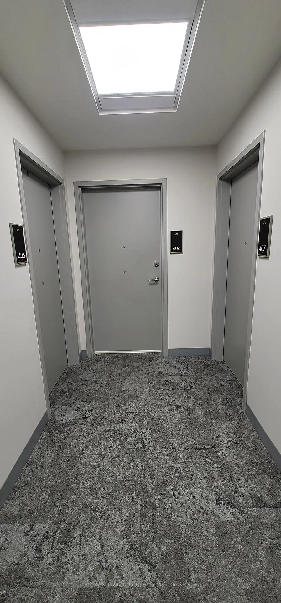 Photo 6 of Unit 406, 1201 Lackner Place, Kitchener — HOMEH