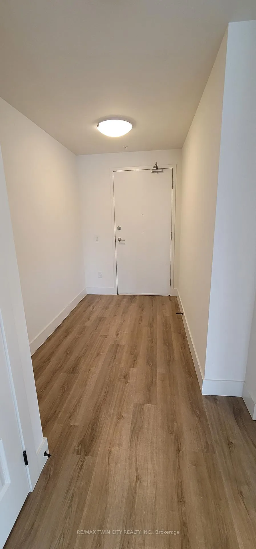Photo 7 of Unit 406, 1201 Lackner Place, Kitchener — HOMEH