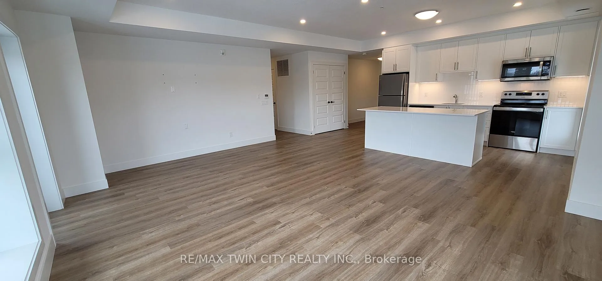 Photo 17 of Unit 406, 1201 Lackner Place, Kitchener — HOMEH