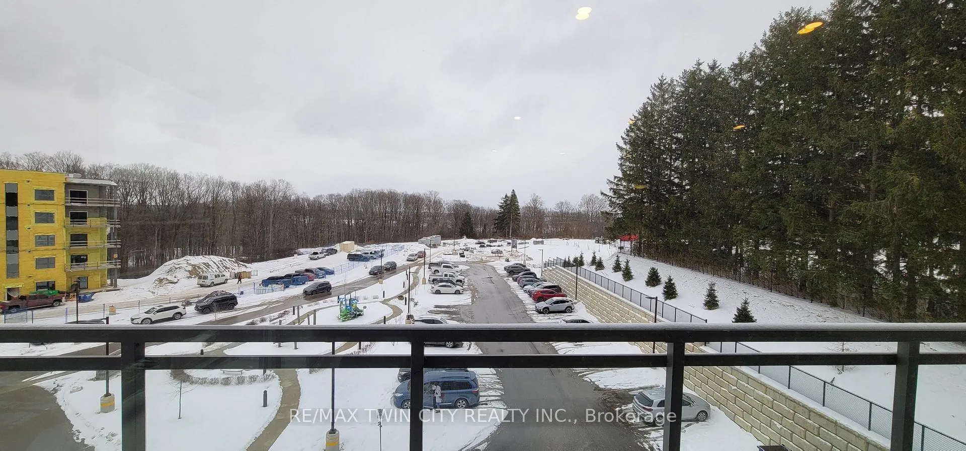 Photo 32 of Unit 406, 1201 Lackner Place, Kitchener — HOMEH