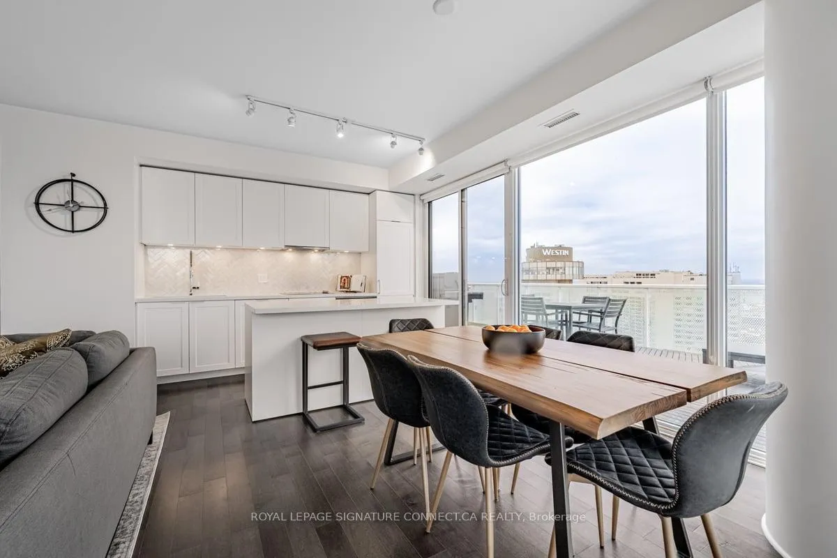 Photo 3 of Unit 3405, 15 Queens Quay E, Toronto, Waterfront Communities — HOMEH