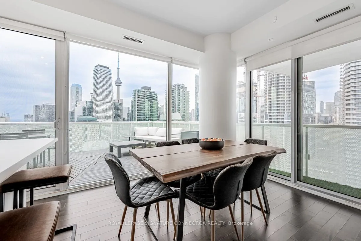 Photo 4 of Unit 3405, 15 Queens Quay E, Toronto, Waterfront Communities — HOMEH