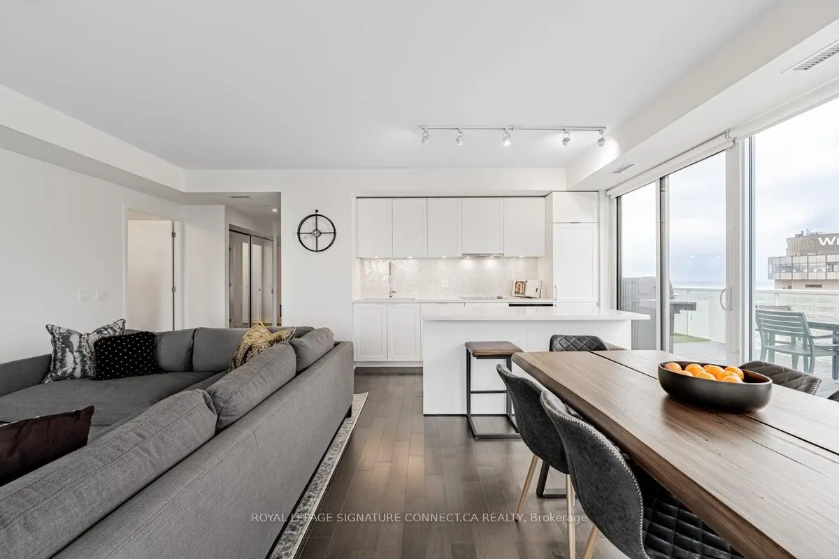 Photo 5 of Unit 3405, 15 Queens Quay E, Toronto, Waterfront Communities — HOMEH