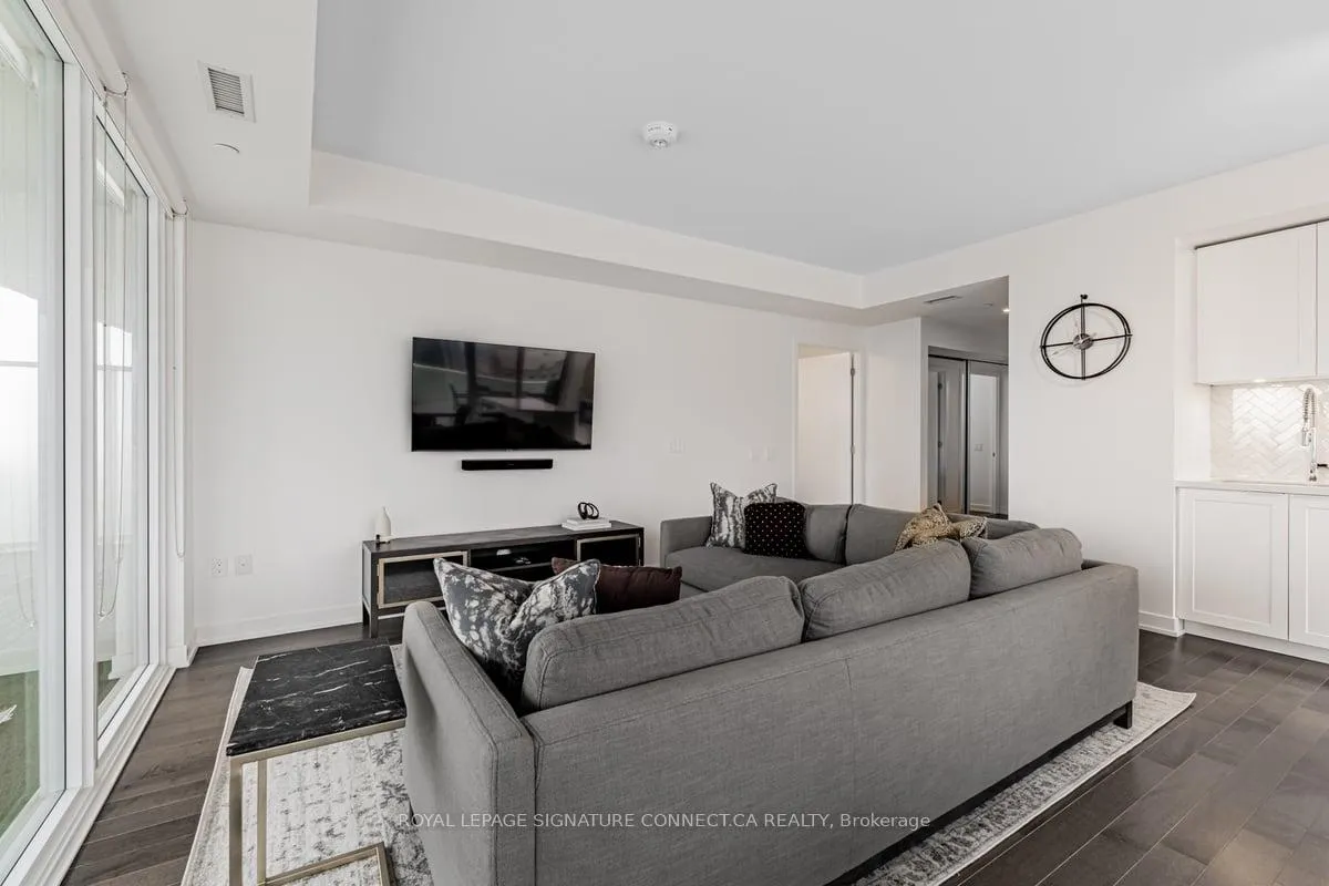 Photo 8 of Unit 3405, 15 Queens Quay E, Toronto, Waterfront Communities — HOMEH