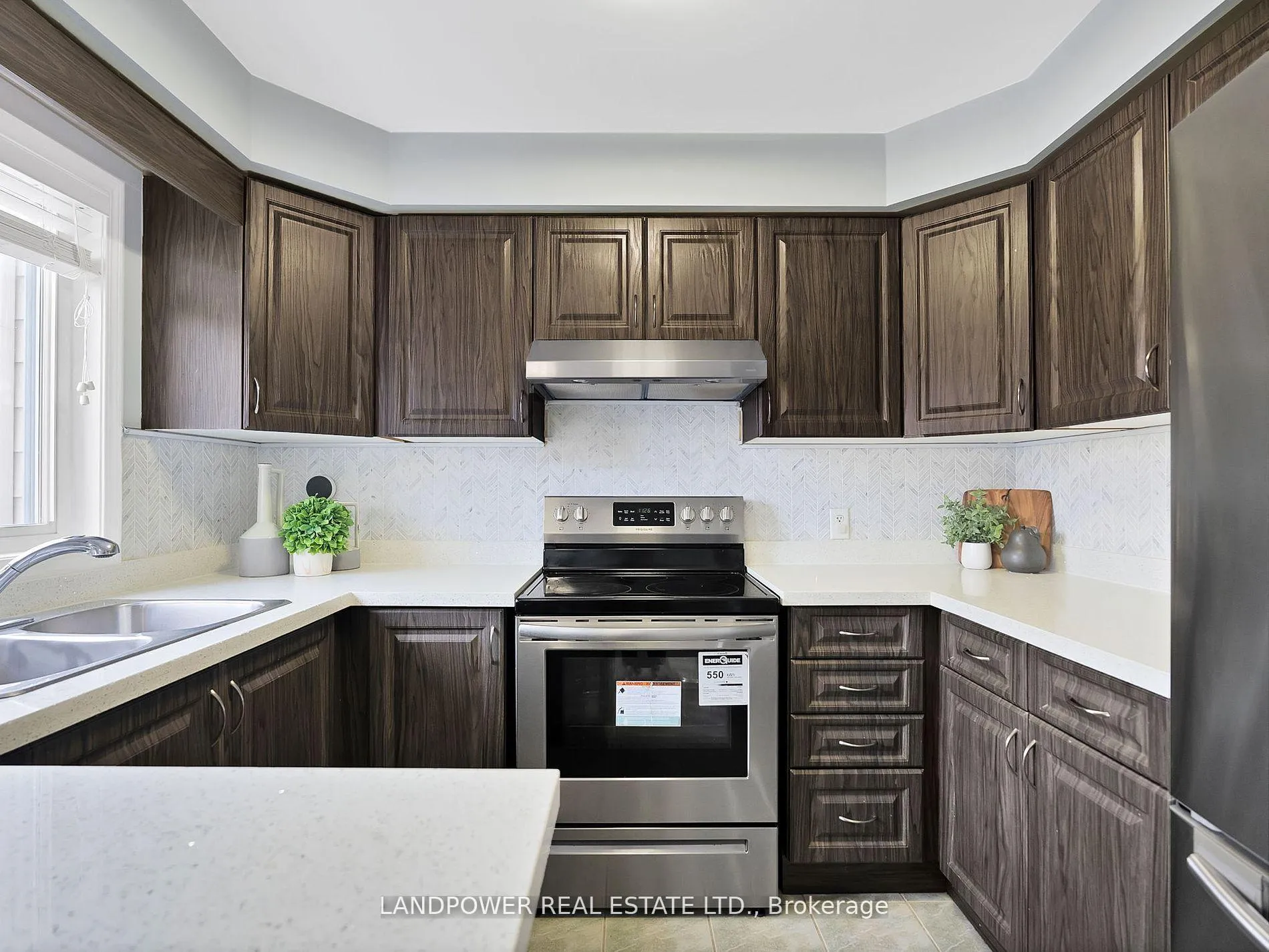 Photo 15 of 242 White's Hill Avenue, Markham, Cornell — HOMEH