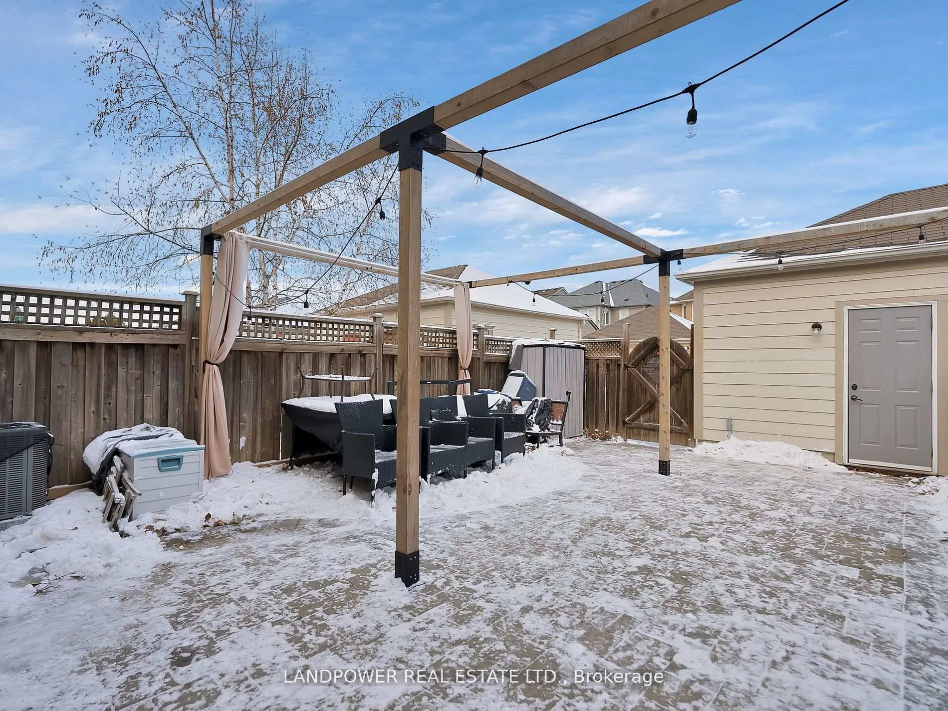 Photo 30 of 242 White's Hill Avenue, Markham, Cornell — HOMEH