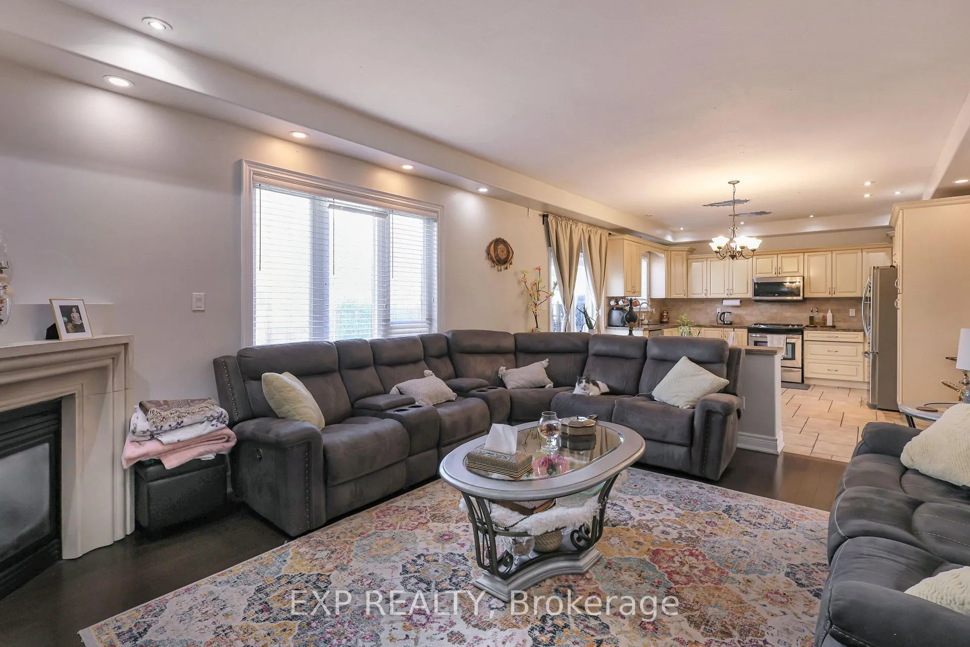 Photo 8 of 254 Rymal Road W, Hamilton, Sheldon — HOMEH