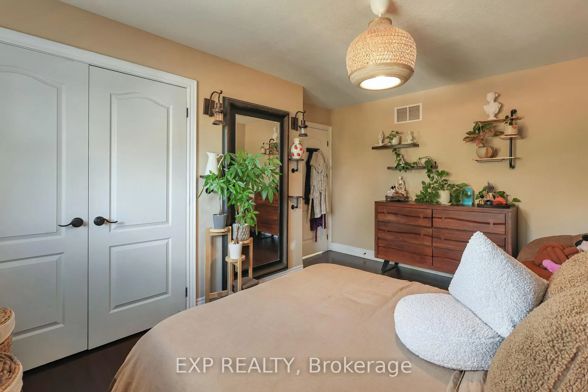 Photo 20 of 254 Rymal Road W, Hamilton, Sheldon — HOMEH