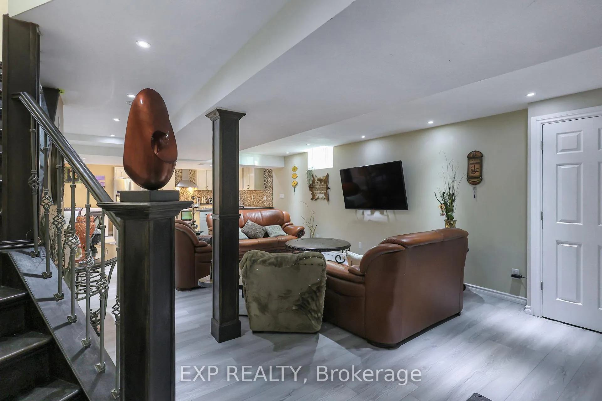 Photo 24 of 254 Rymal Road W, Hamilton, Sheldon — HOMEH